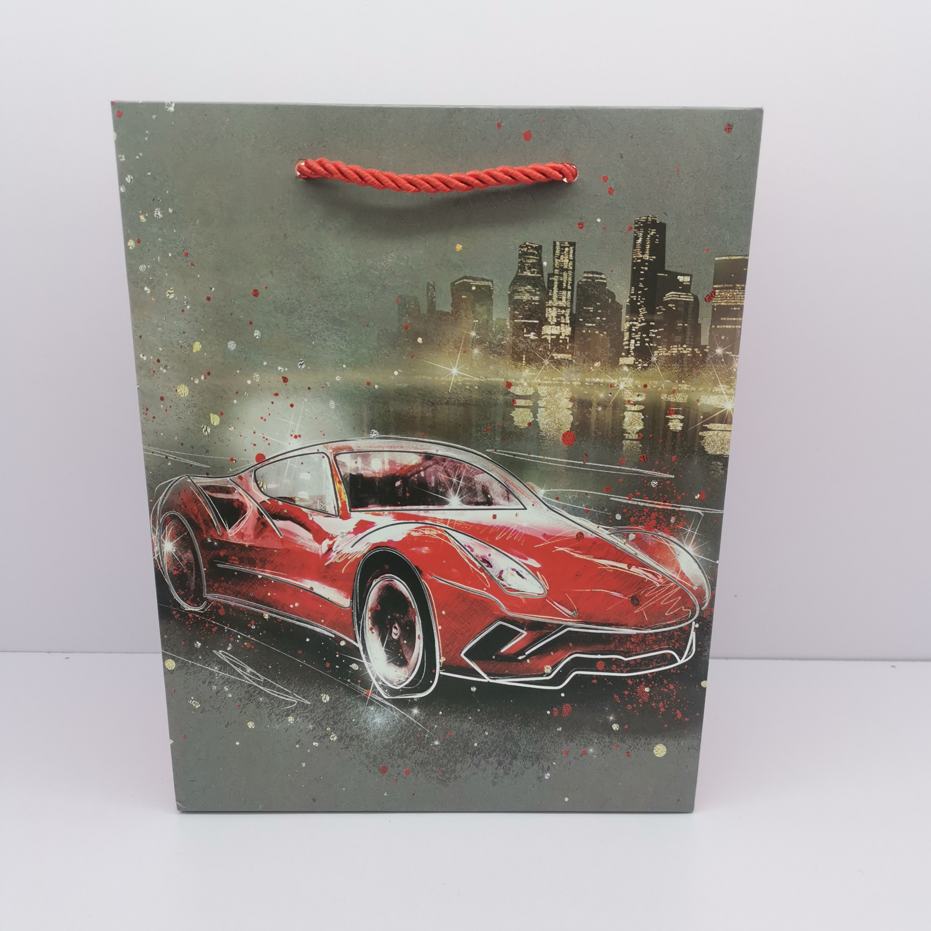 Father's Day gift bags, men's handbags, daily paper bags with silver foil stamping technology are in stock Specification image