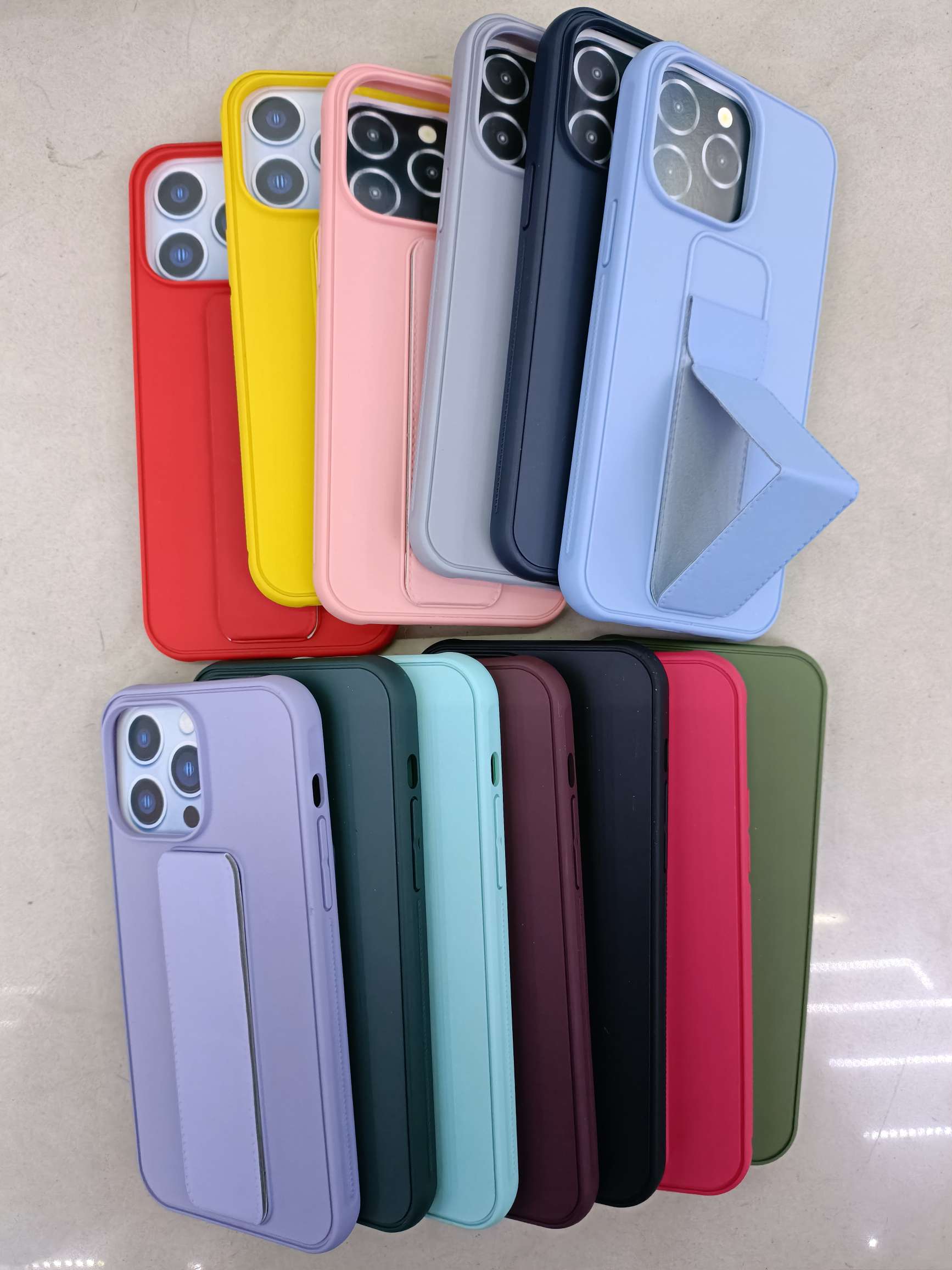Color-matched folding stand two-in-one shell Item Picture