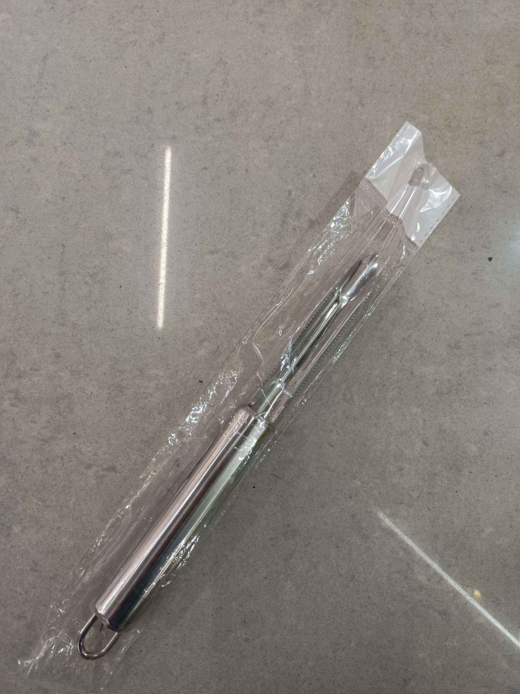 不锈钢削皮刀/多功能刨皮器/鱼鳞刨白底实物图