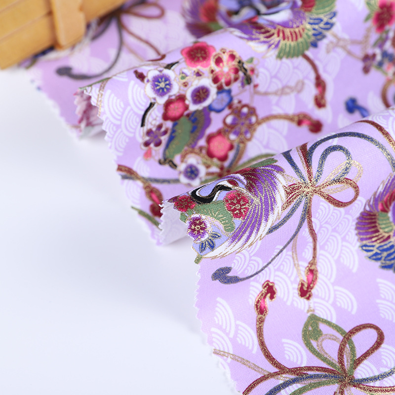 Chinese-style red-crowned crane retro printed fabric, all-cotton gilding printed clothing, DIY handcrafted patchwork decorative fabric, gold powder fabric, ancient-style Chinese trend Hanfu Specification image