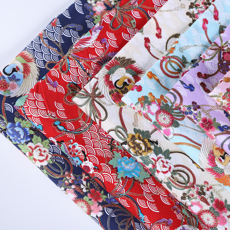 Chinese-style red-crowned crane retro printed fabric, all-cotton gilding printed clothing, DIY handcrafted patchwork decorative fabric, gold powder fabric, ancient-style Chinese trend Hanfu details Picture