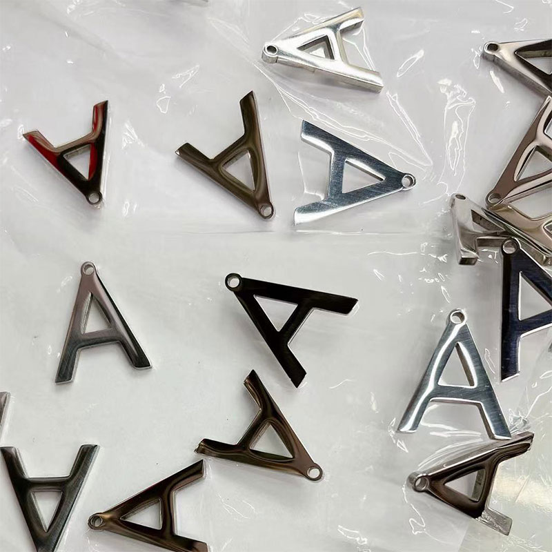 Stainless steel mirror full-gloss letter A cross-border laser cutting pendant, necklace marking, clothing diy accessories and ornaments Item Picture