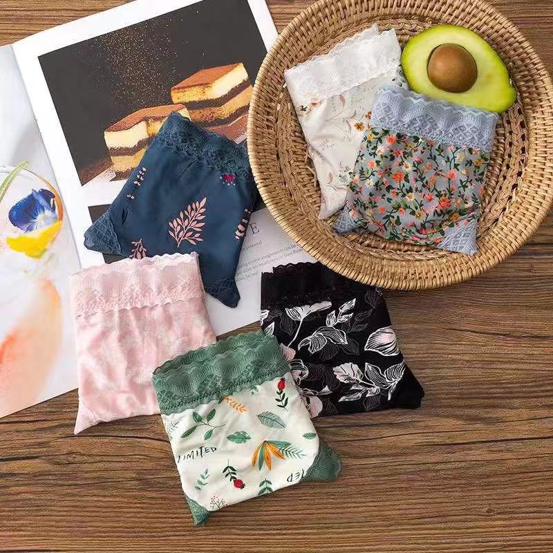 The Mystery of the Magic Box Underwear: Pure cotton, seamless milk, ice silk, sweet Japanese-style triangular women's underwear details Picture