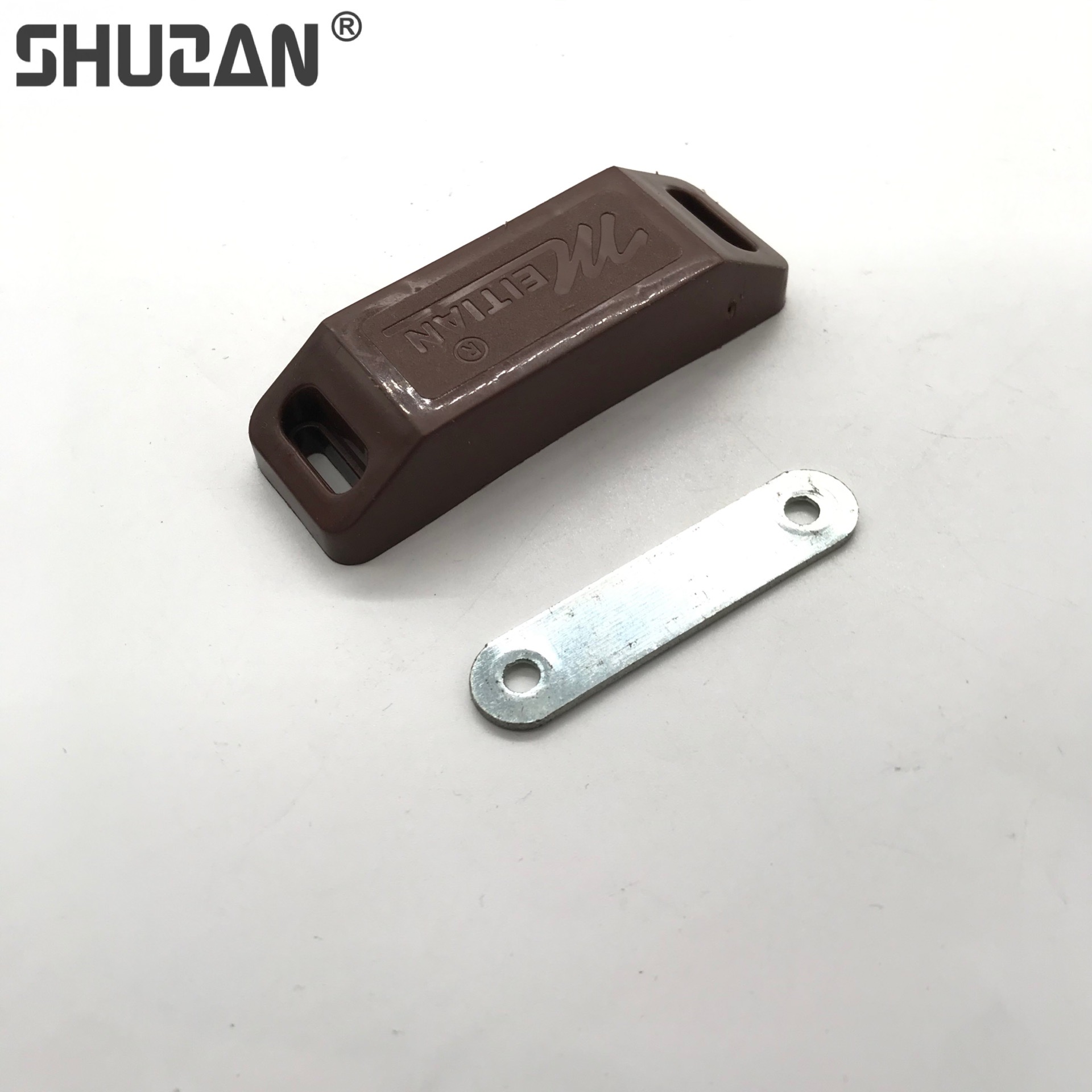 Magnetic attraction for cabinet doors and glass doors Application Scenario