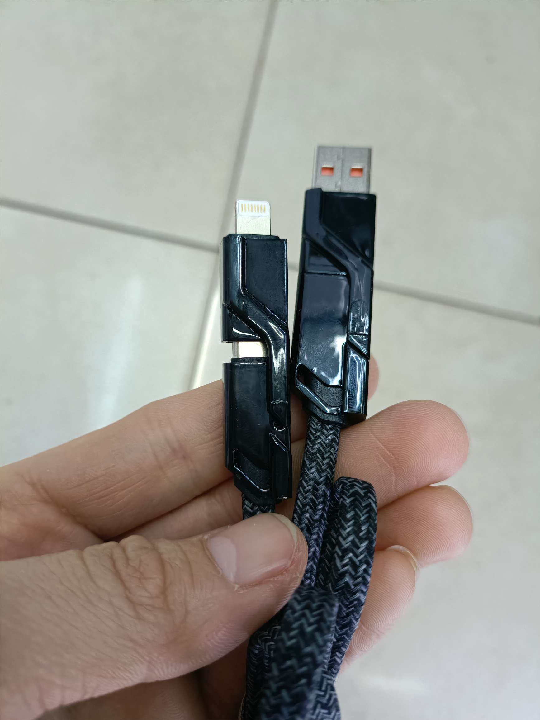 4 en 1 cable de datos de teléfono móvil tipo plástico tipo metal detail image 4