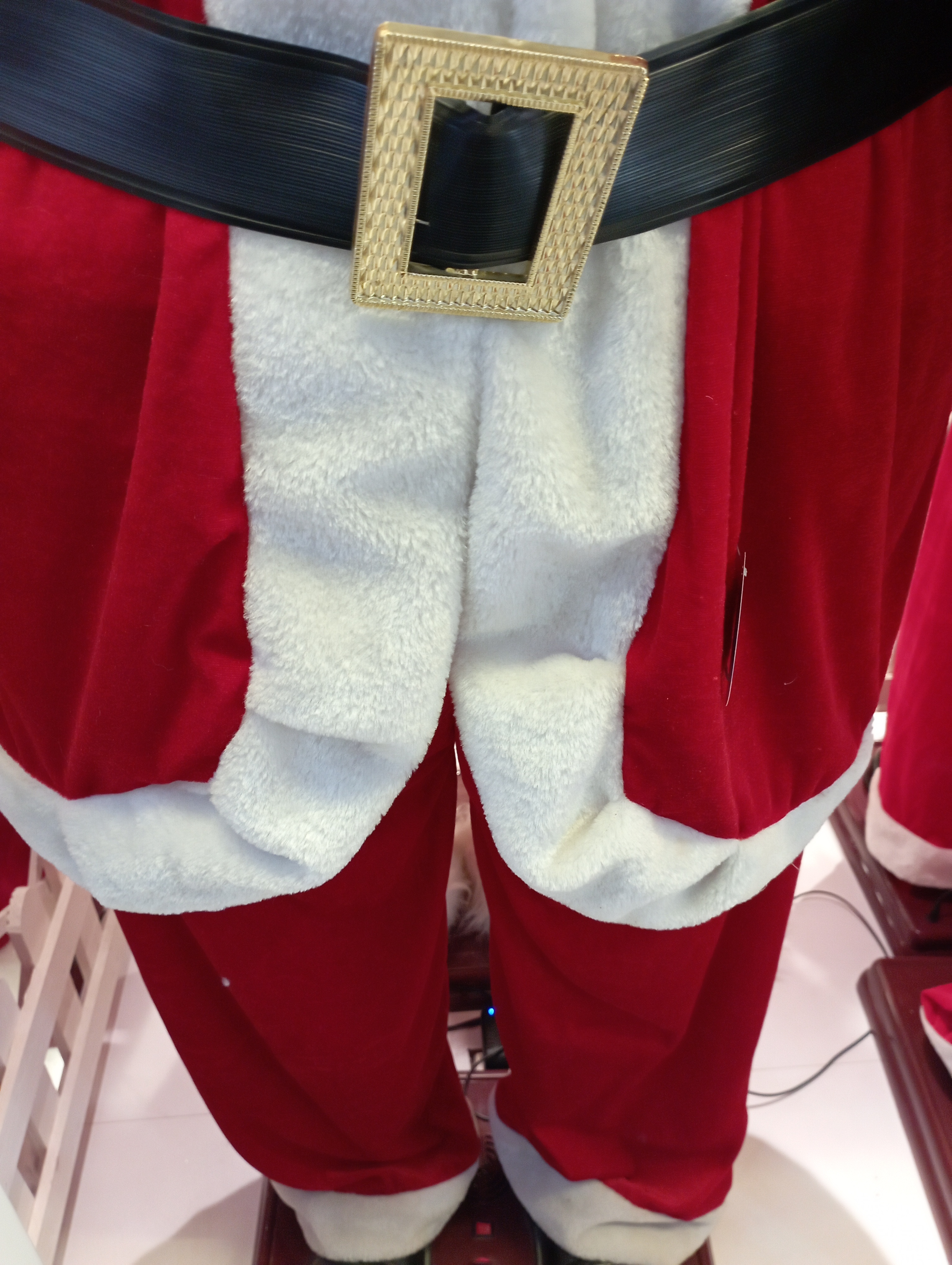 Christmas decorations: Singing and dancing, holding a green gift package, exquisite electric Santa Claus 9123 Christmas decorations Item Picture