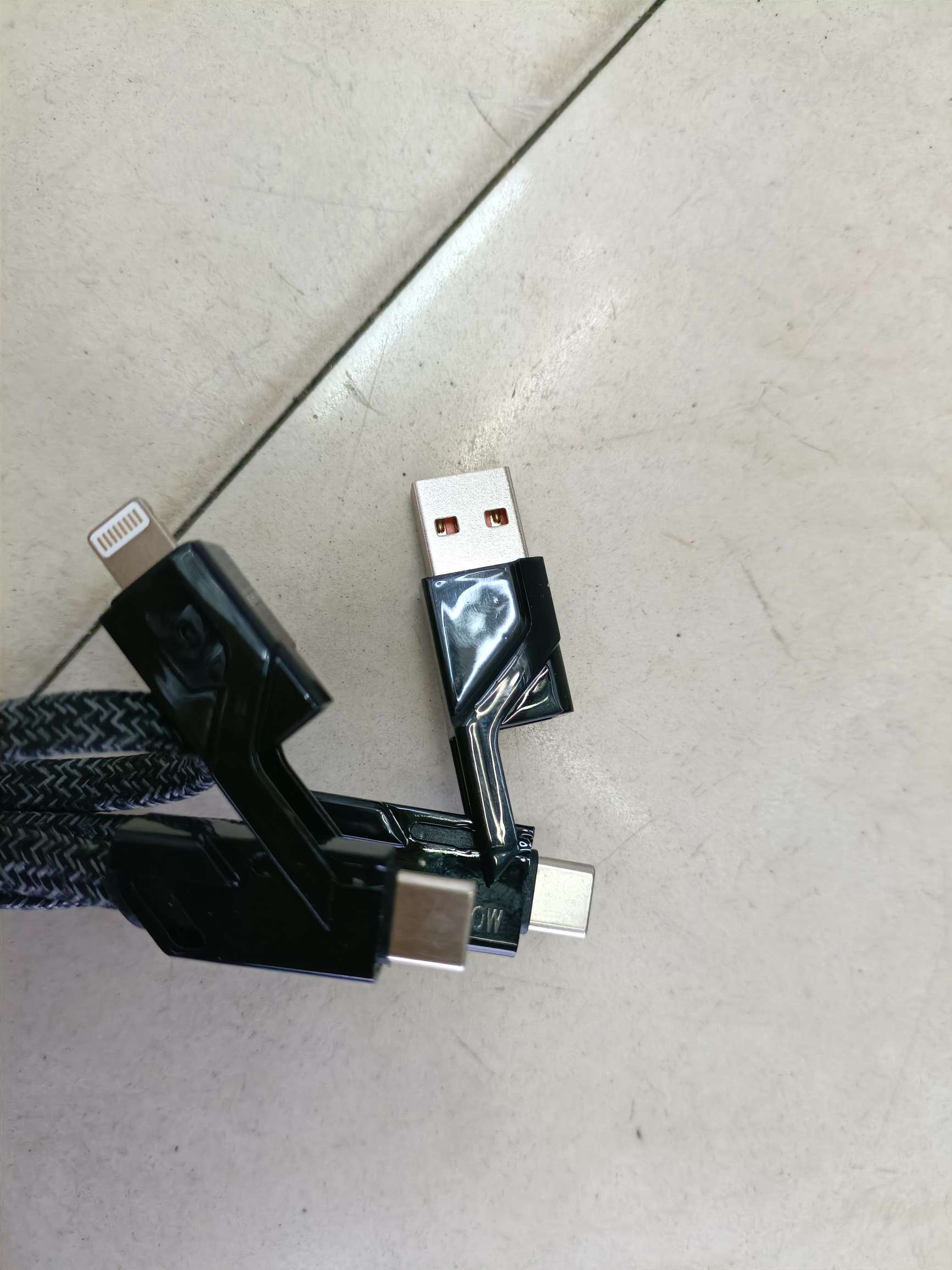 4 en 1 cable de datos de teléfono móvil tipo plástico tipo metal detail image 3