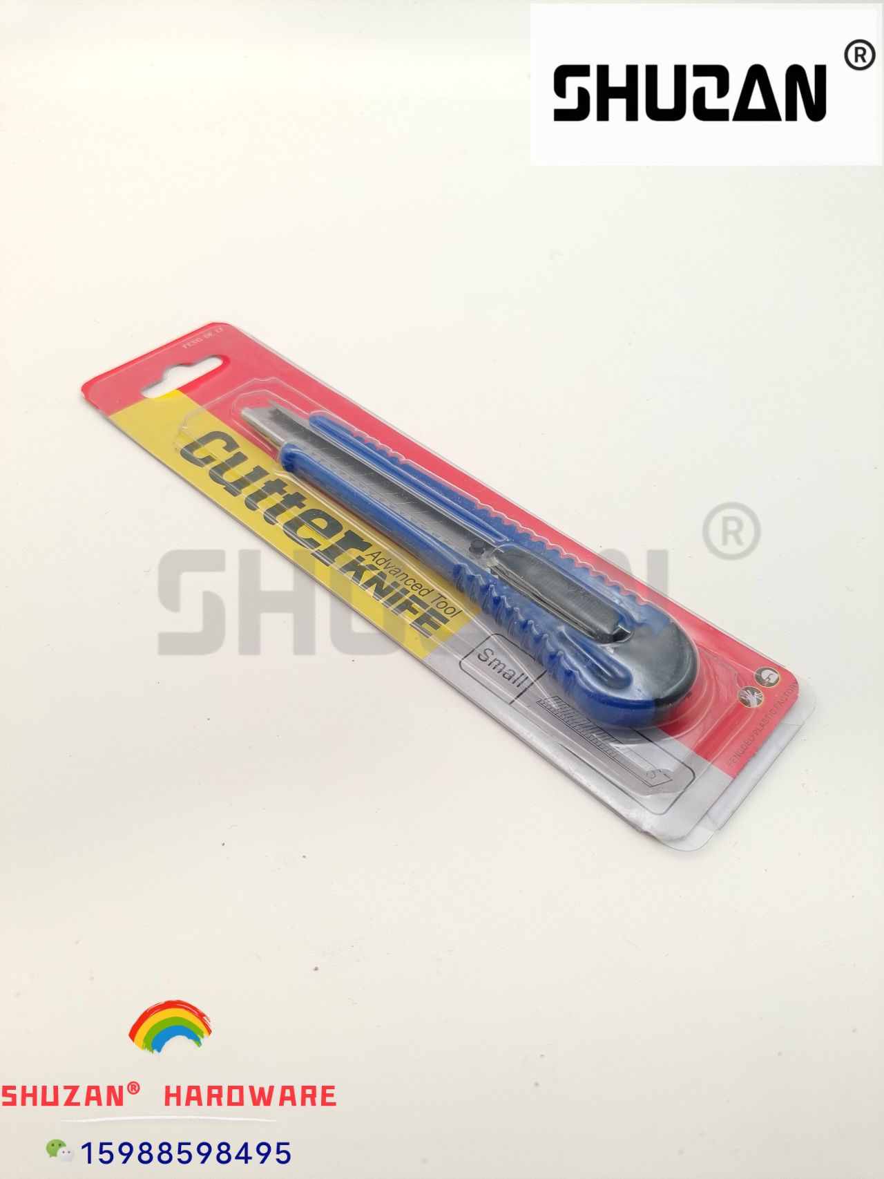The blue exquisite utility knife has a sharp and durable blade Application Scenario