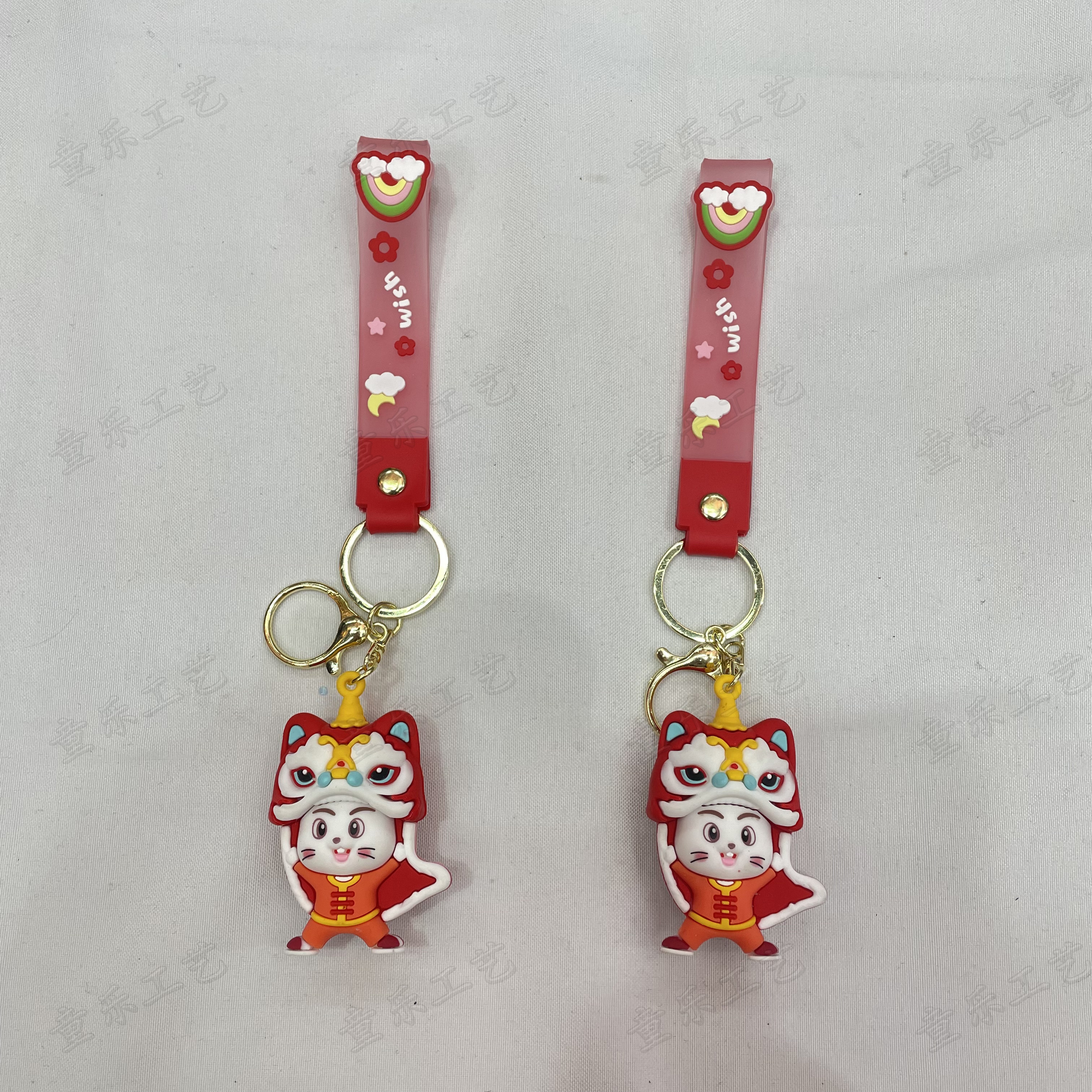 创意网红兔年舞狮软胶钥匙扣卡通兔子钥匙配件立体公仔挂件