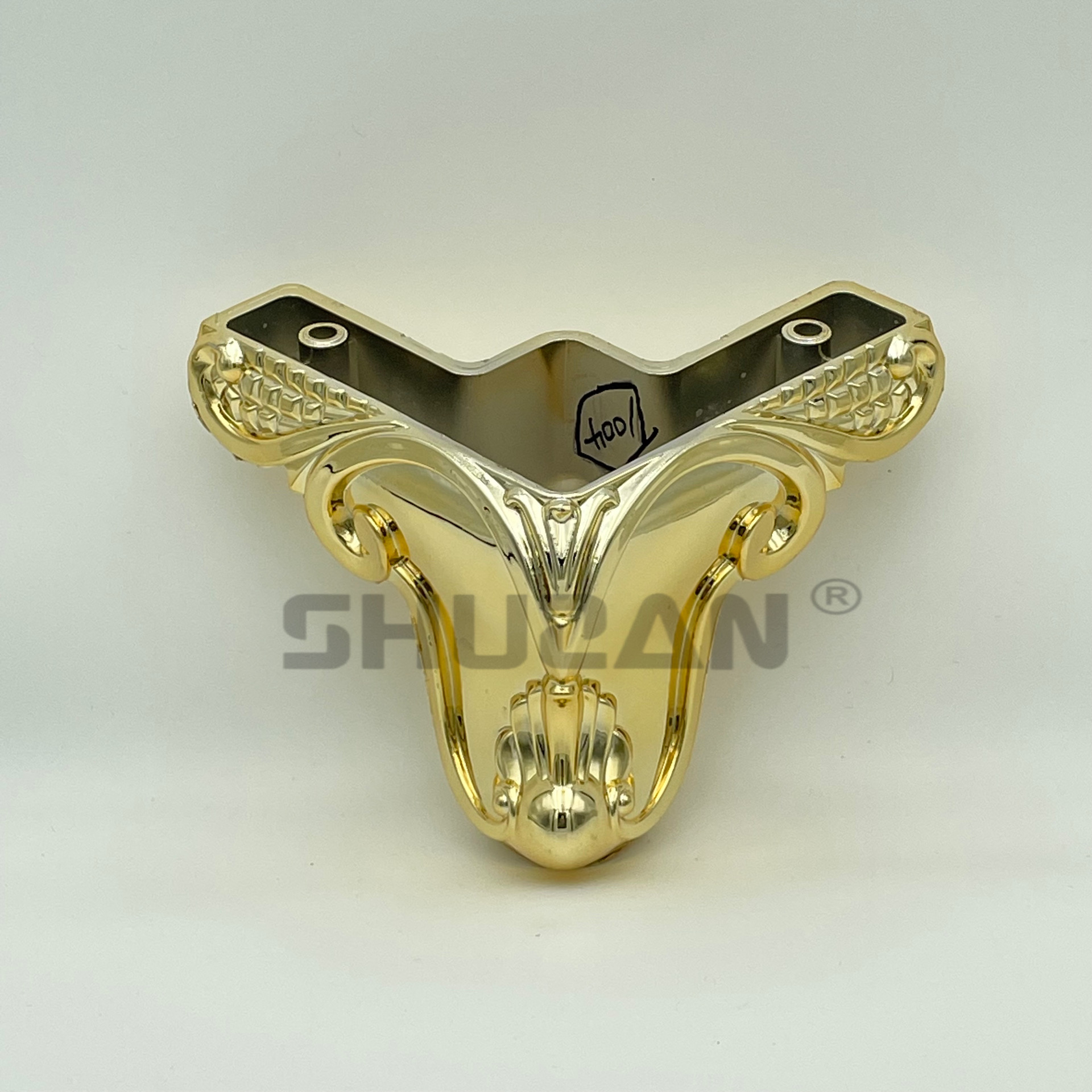 The cabinet legs are of high hardness, exquisitely crafted and of high quality Specification image