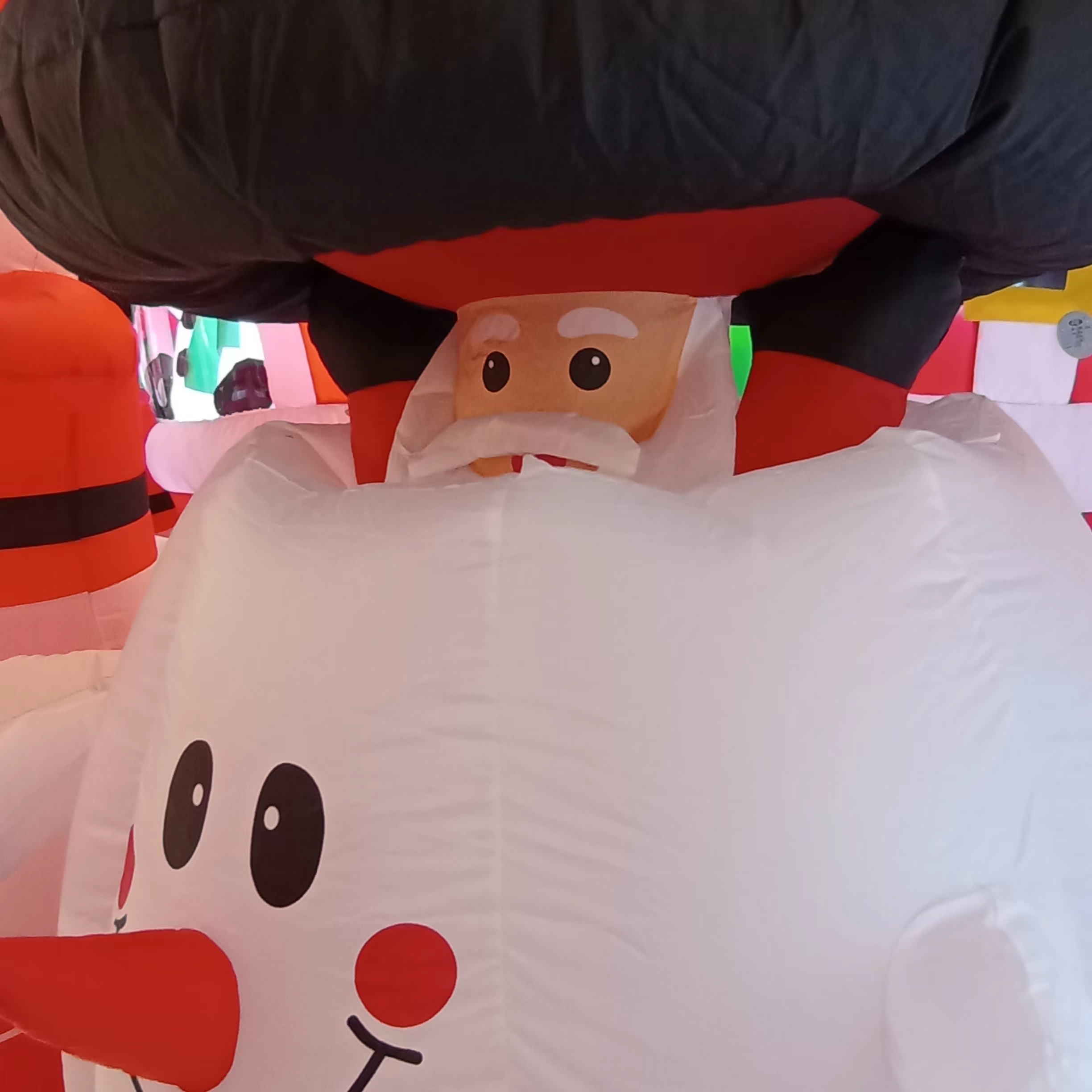 Christmas air Model 9123 features a snowman that can move up and down and Santa Claus holding a hat as a Christmas decoration Specification image