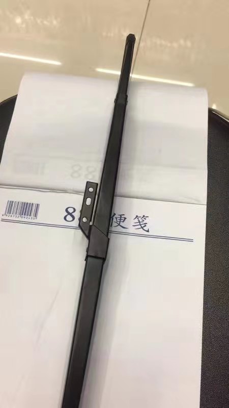 各种各样汽车雨刷器           