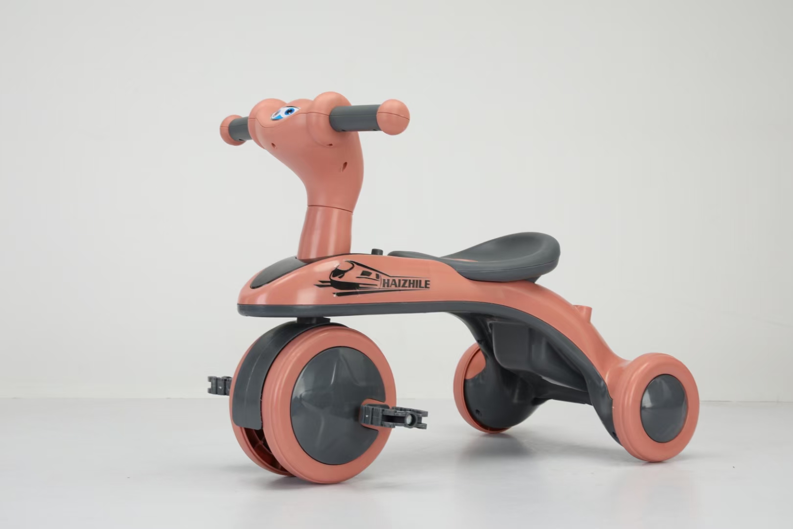 Factory direct sales of children's tricycles, roller coasters, hand carts, baby pedal carts, boys' and girls' carts, lightweight pedal carts, and baby walkers