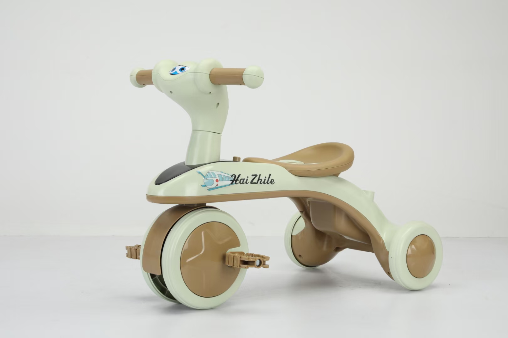 Factory direct sales of children's tricycles, roller coasters, hand carts, baby pedal carts, boys' and girls' carts, lightweight pedal carts, and baby walkers details Picture