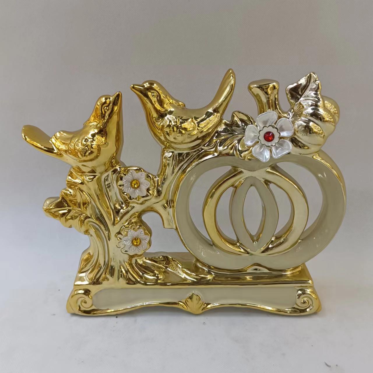 Ceramic ornaments for living room decoration