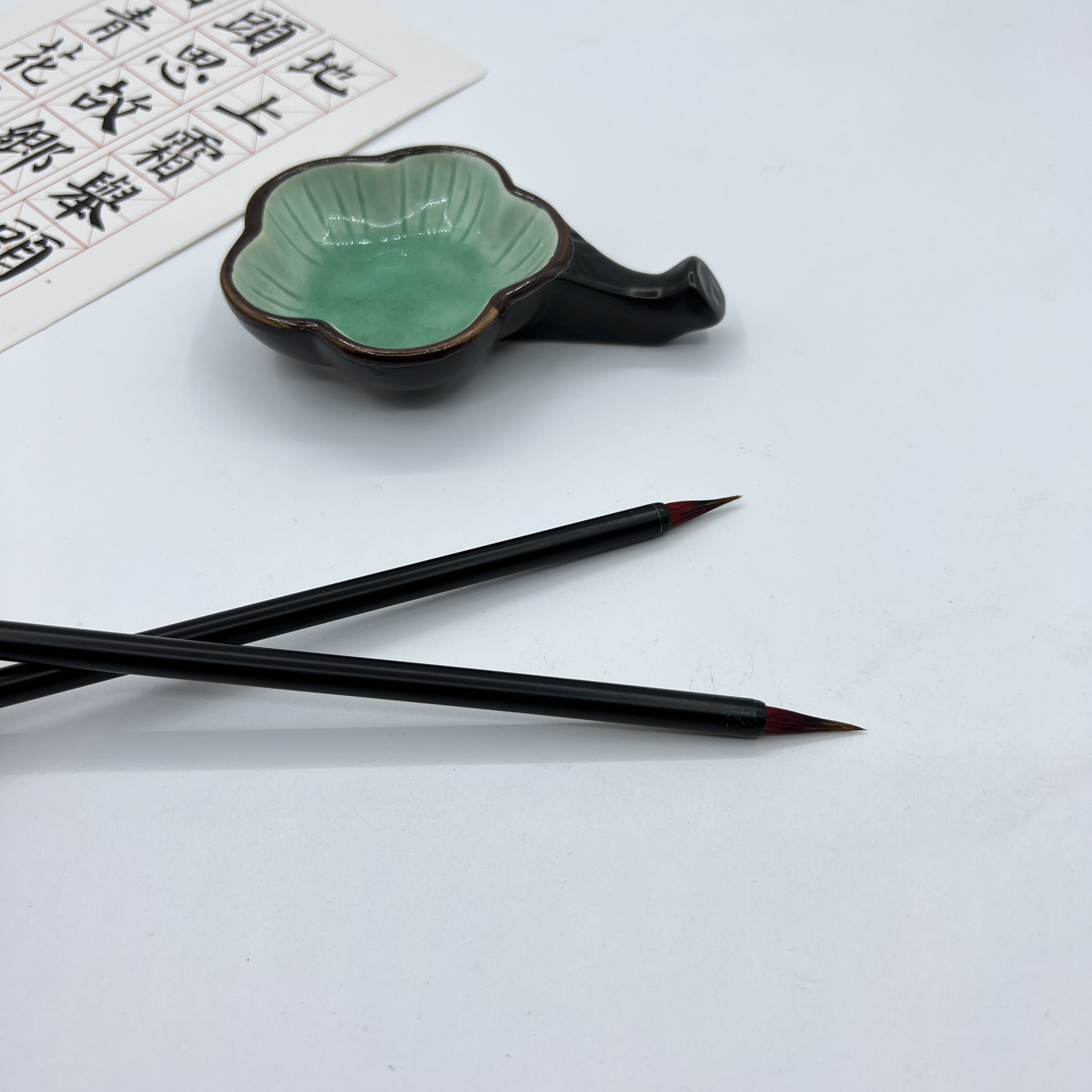 毛笔白底实物图