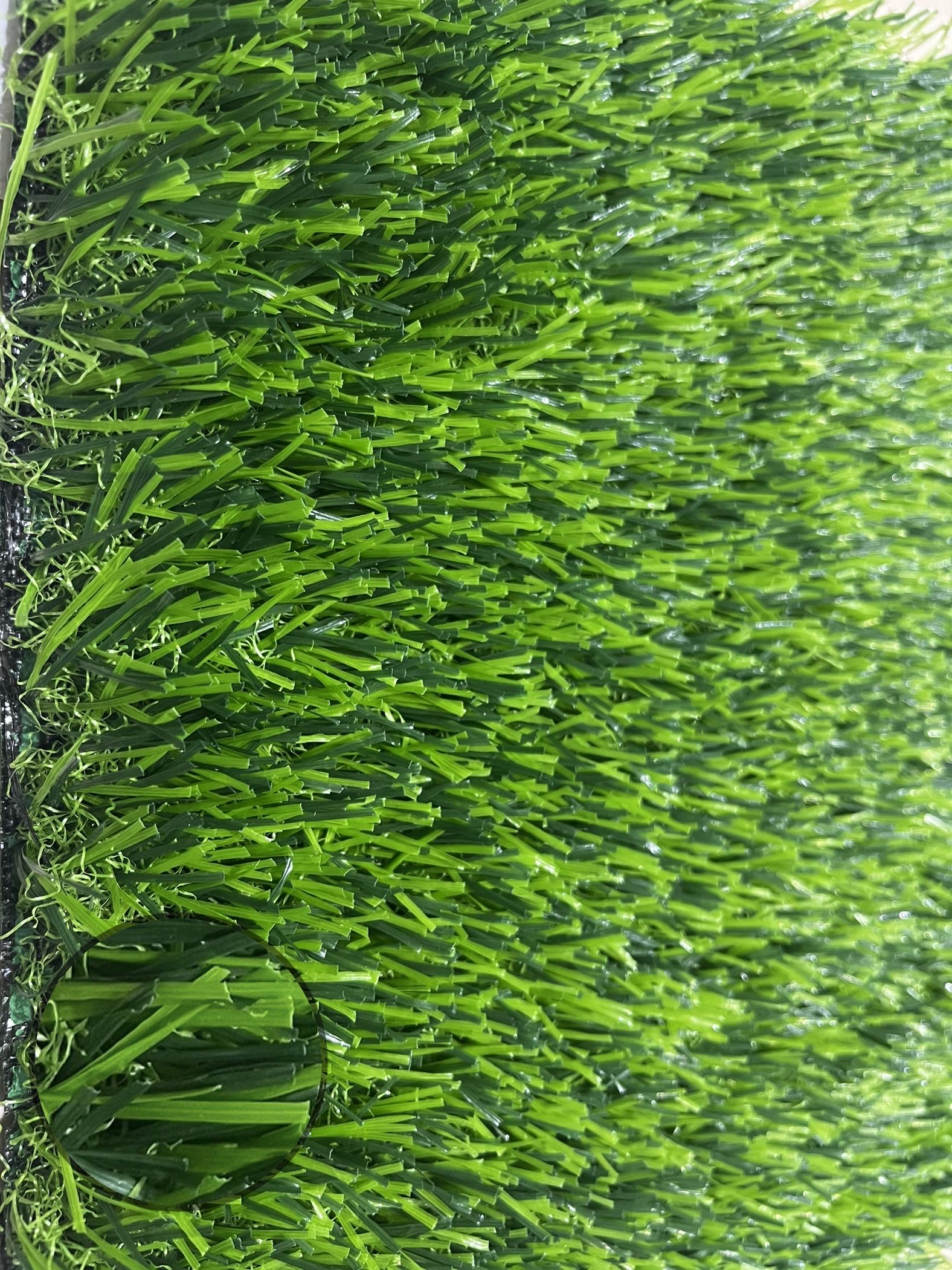 Artificial turf, simulated sports turf, artificial turf, plastic turf, outdoor decorative football turf, kindergarten turf, fence artificial turf details Picture