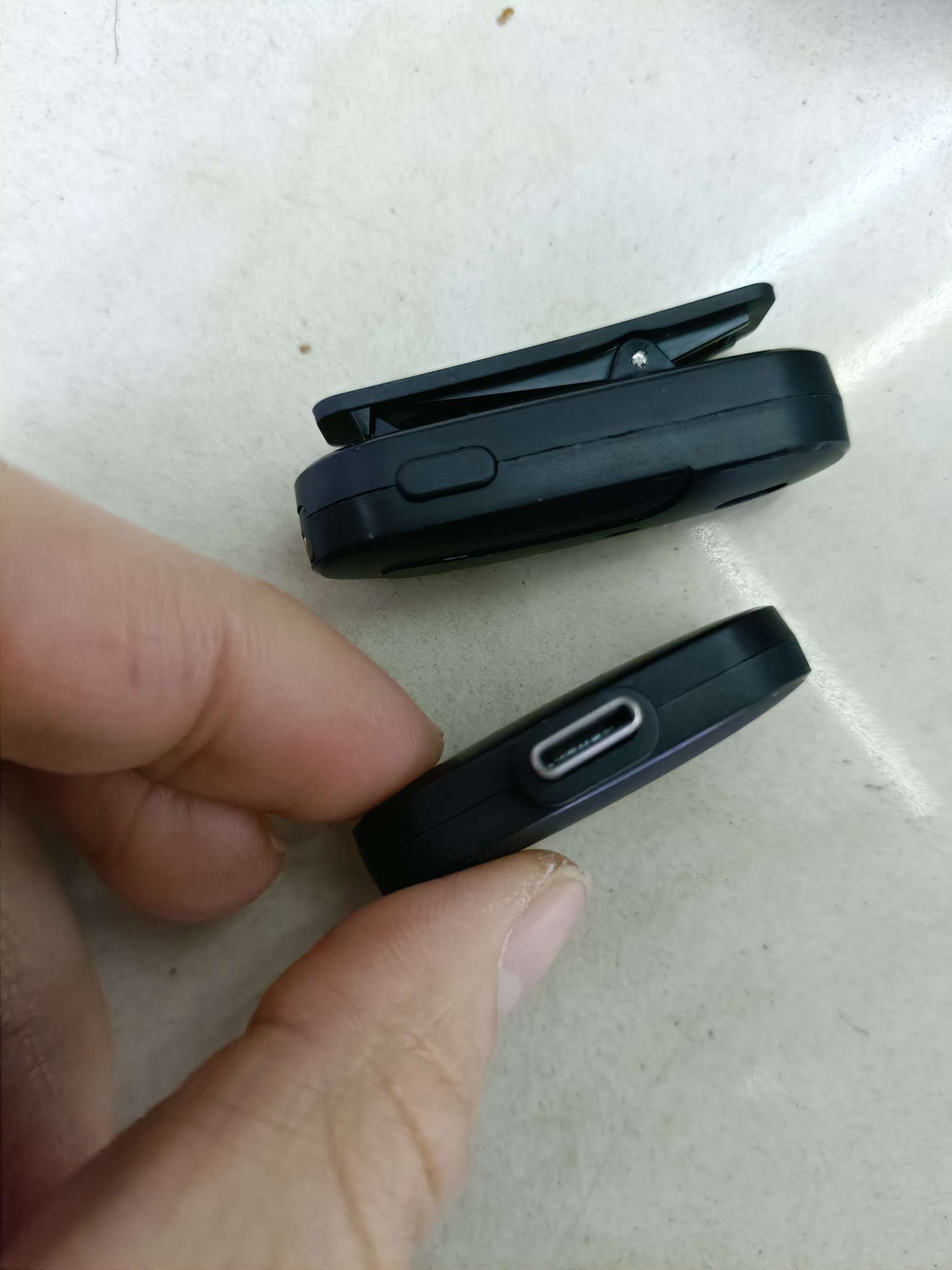 K81一拖一座舱领夹麦克风 座舱充电式
苹果接口/Type-C接口详情图10