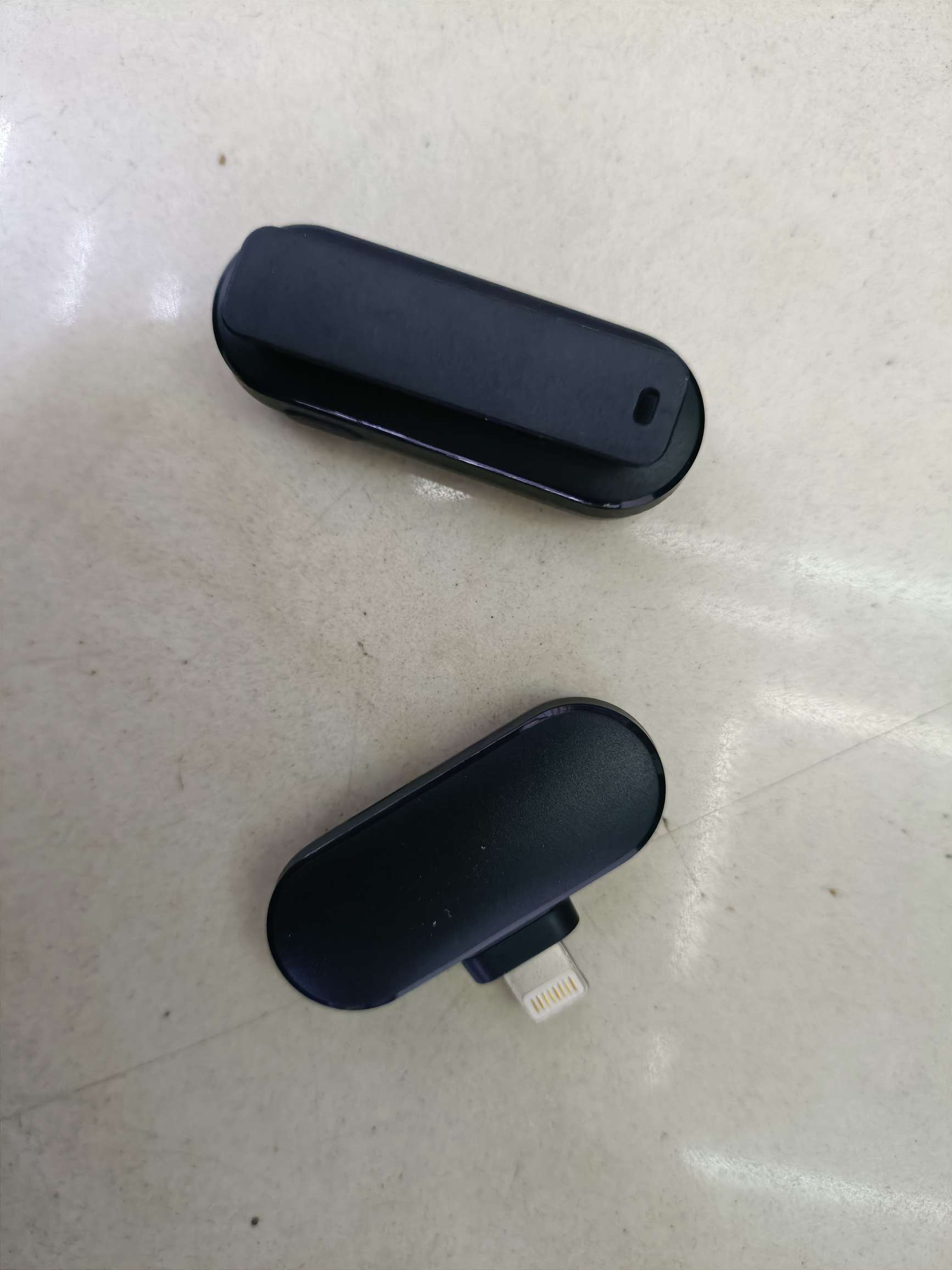 K81一拖一座舱领夹麦克风 座舱充电式
苹果接口/Type-C接口详情图14