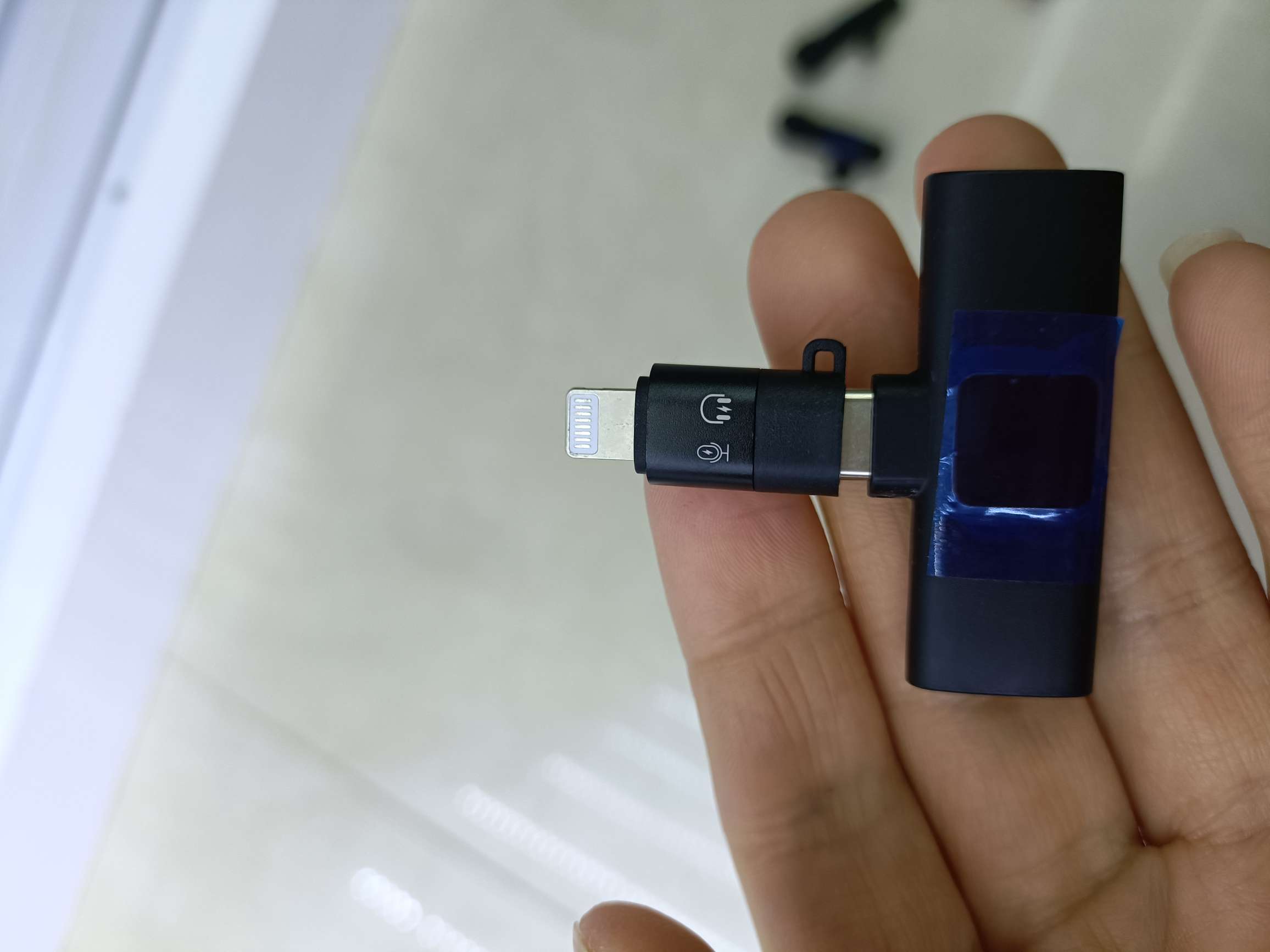 K9四合一无线领夹麦克风带充电
苹果接口和Type-C接口二合一
转接头详情图11