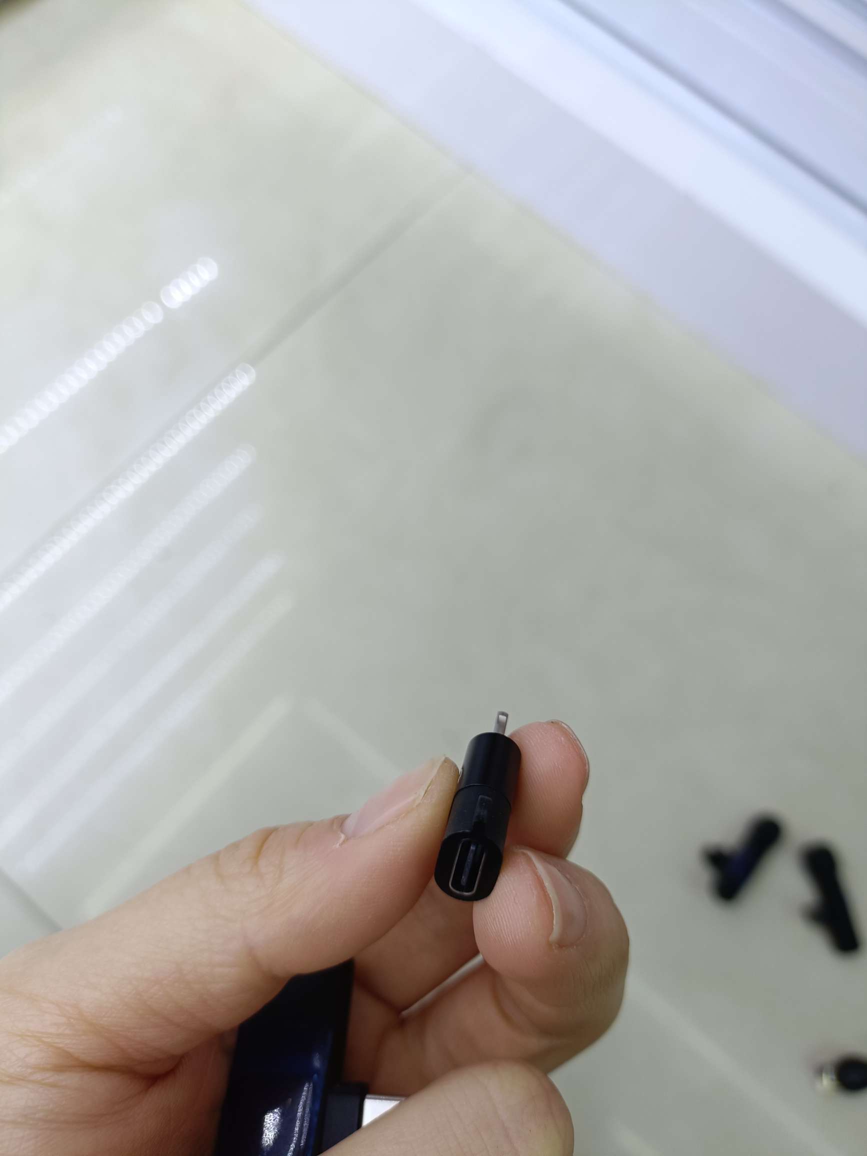 K9四合一无线领夹麦克风带充电
苹果接口和Type-C接口二合一
转接头详情图10