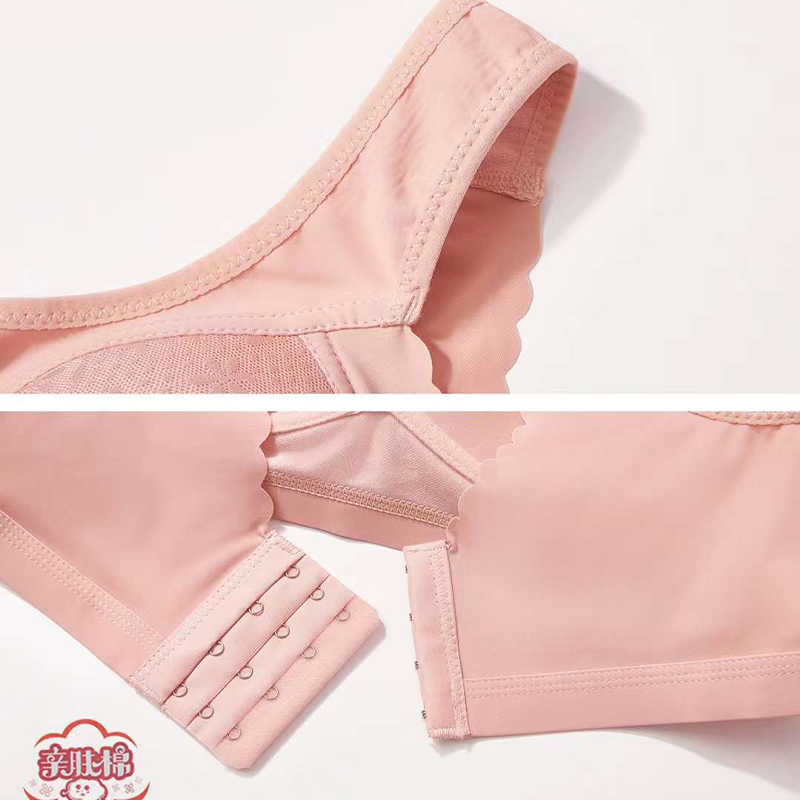 Wholesale of thin, large-sized underwear for middle-aged and elderly people, skin-friendly cotton four-breasted bras, and adjustable mother bras details Picture