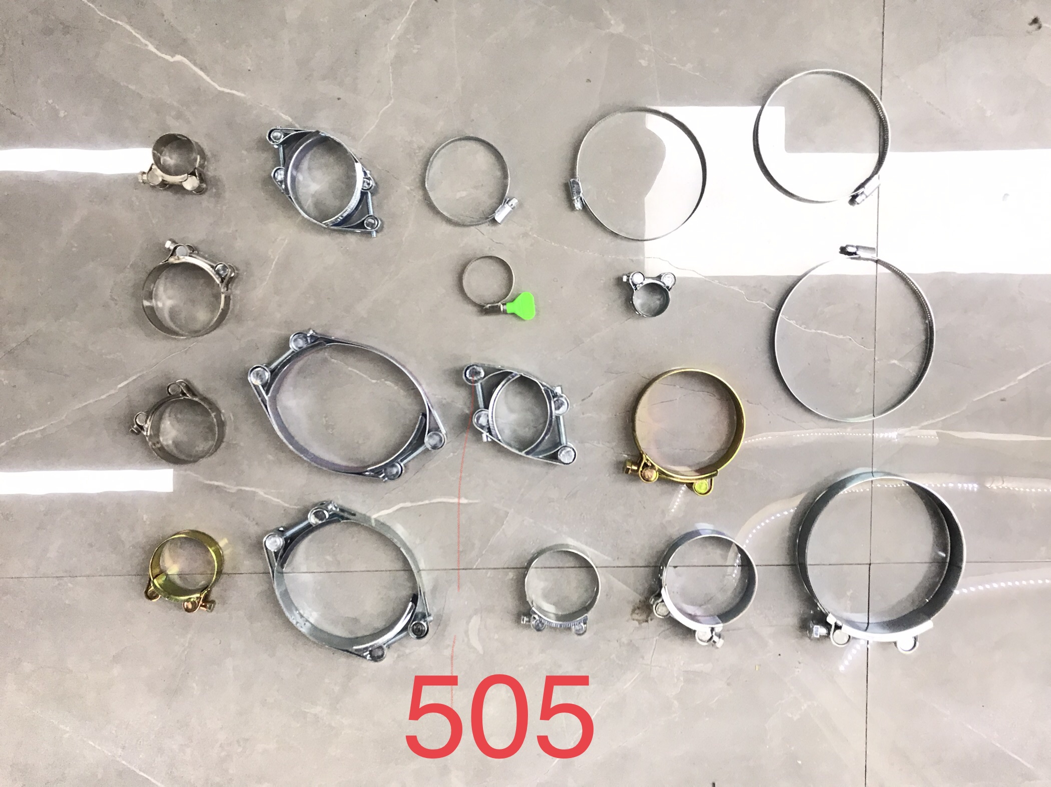 喉箍/抱箍/重型卡箍白底实物图