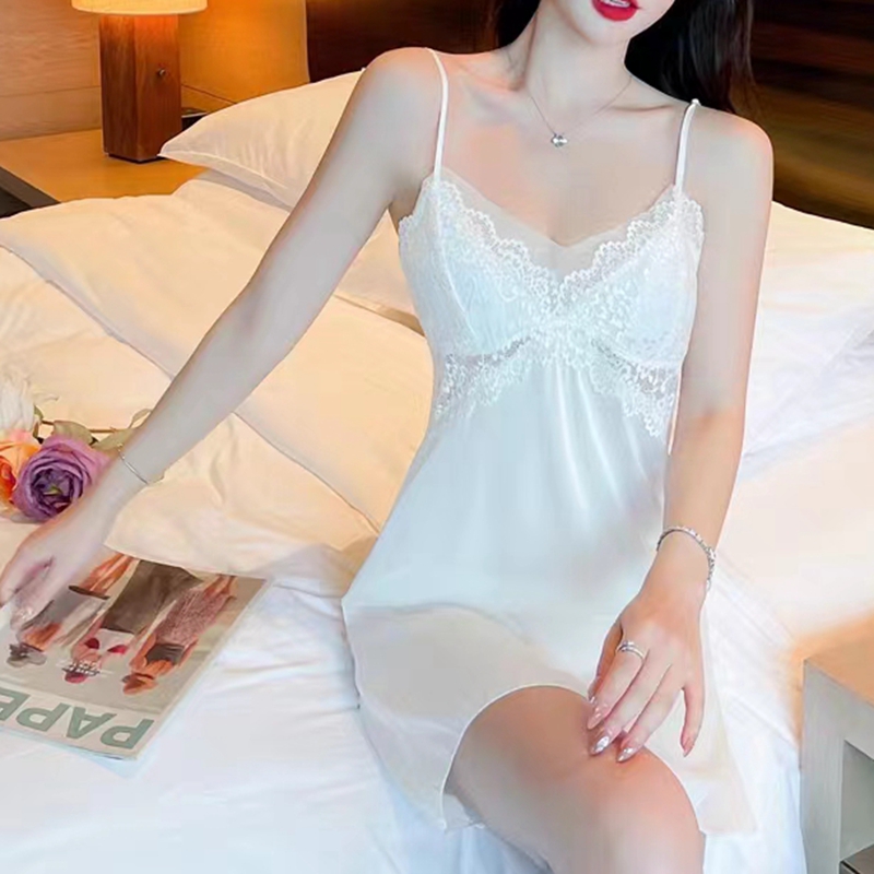 Dreamy red and pink sexy pajamas, V-neck lace trim, chest cushion, silk halter nightdress
