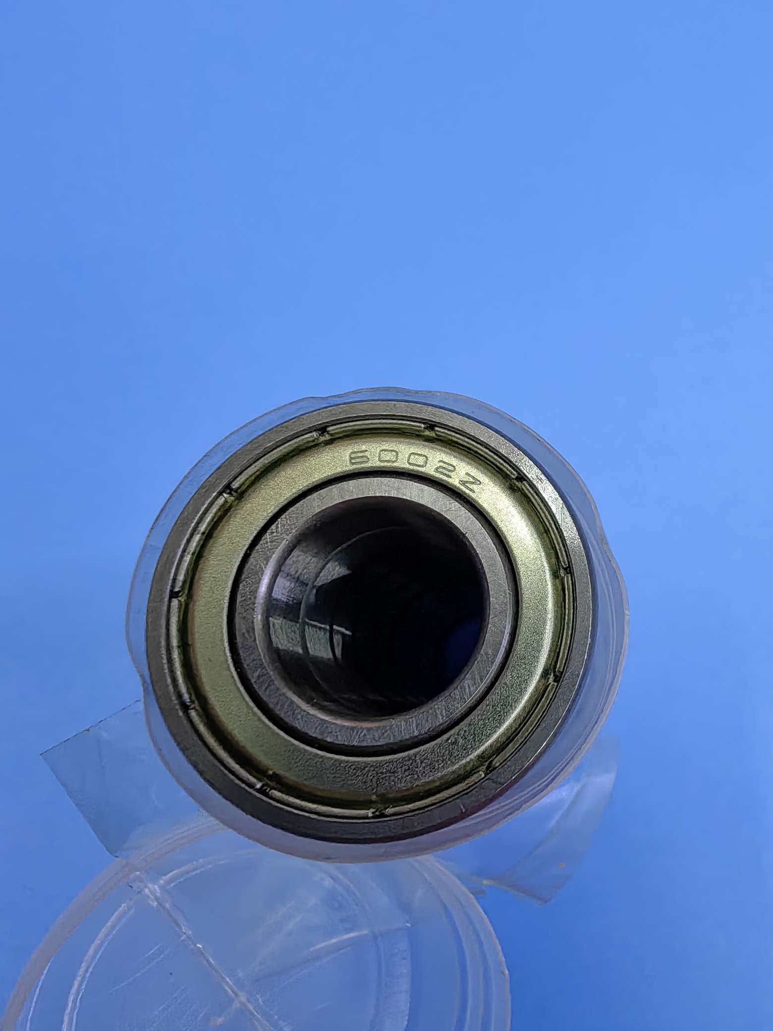 608轴承/6202轴承/6001轴承白底实物图