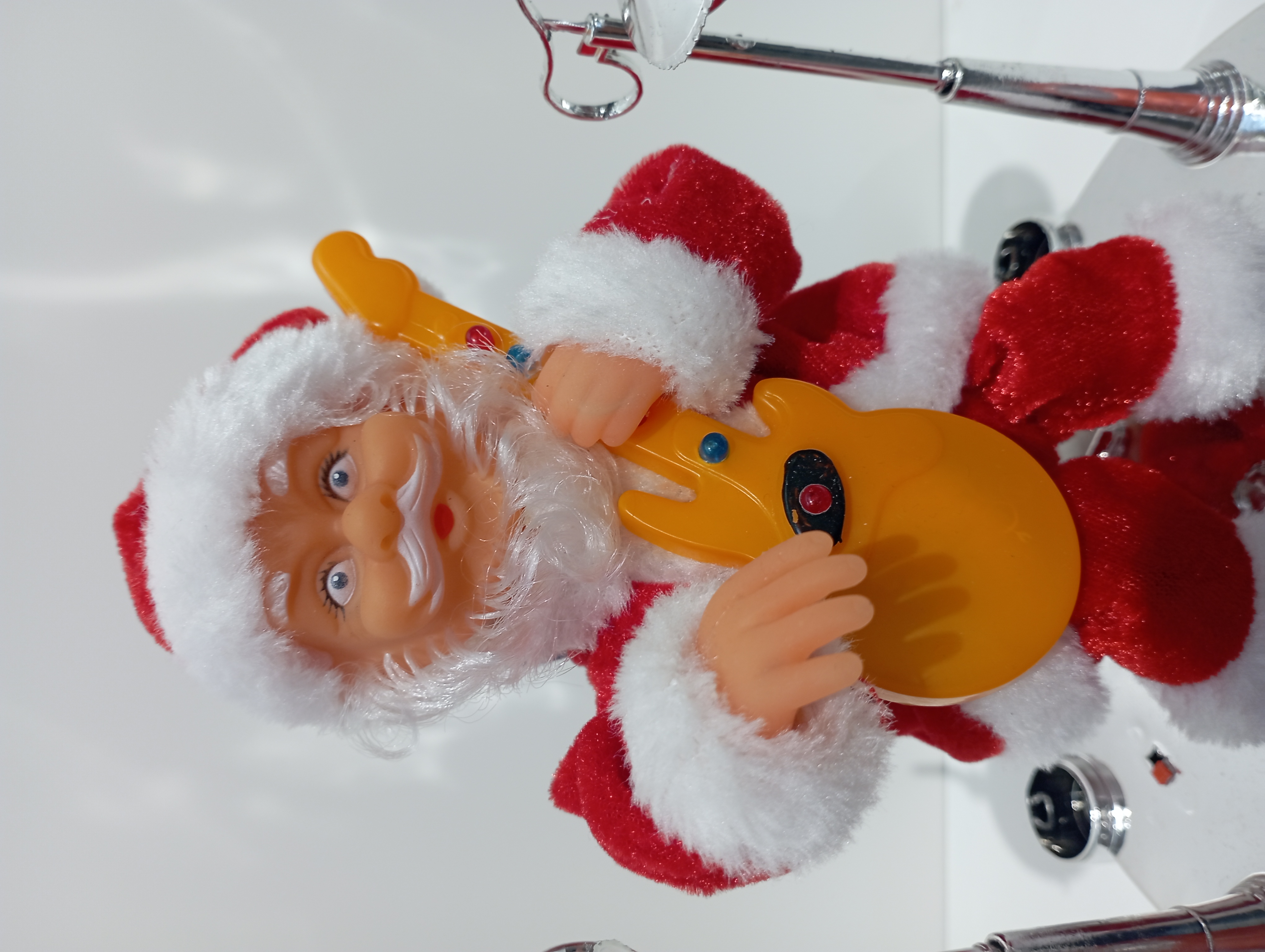 "9123 Guitar Santa Claus with Concert Twist Crazy Guitar Playing Santa Claus Small Toys Christmas Gifts for children. details Picture