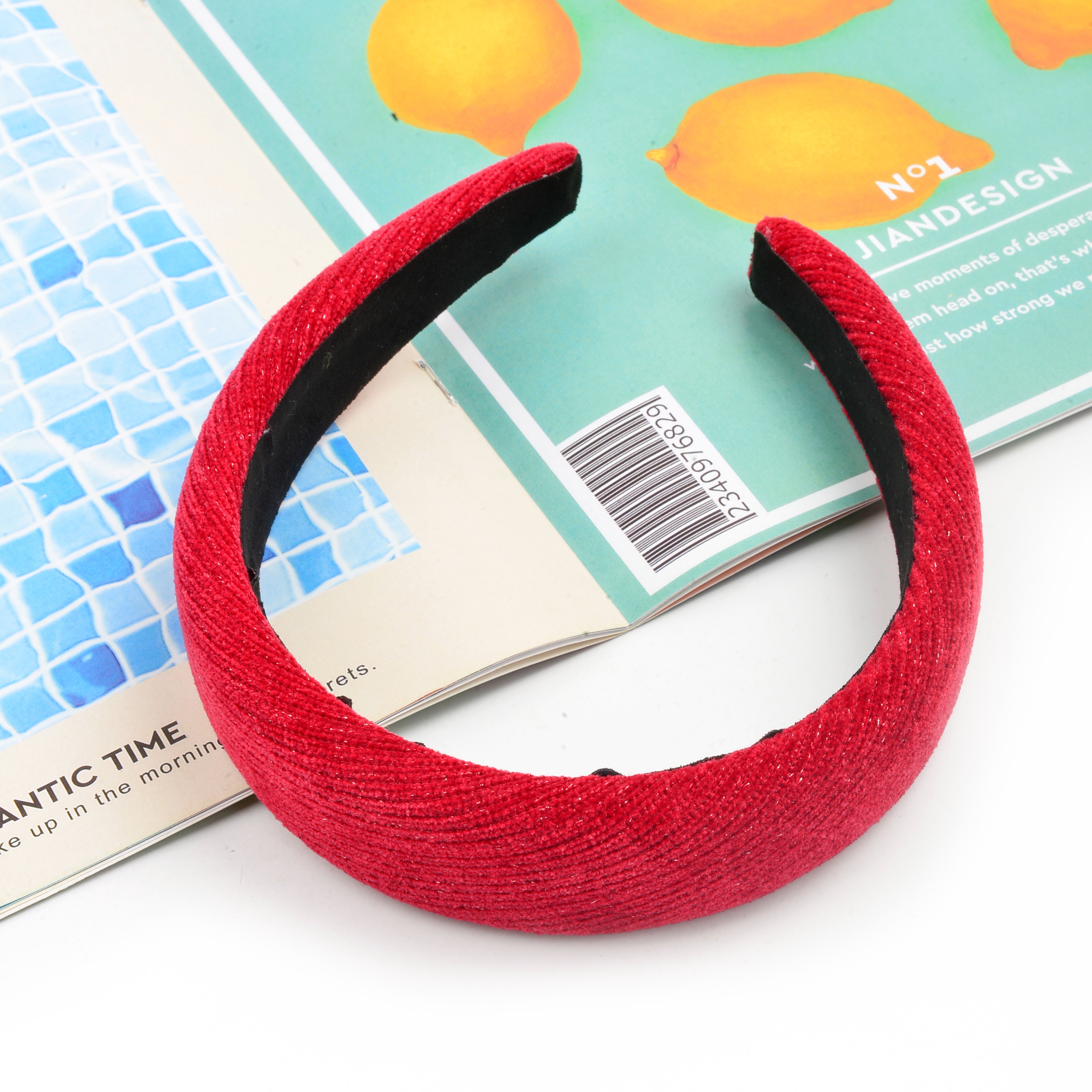 A collection of festive red series, retro Hong Kong-style corduroy headbands and hairpins, whitening high headbands and hairpins for the New Year Specification image