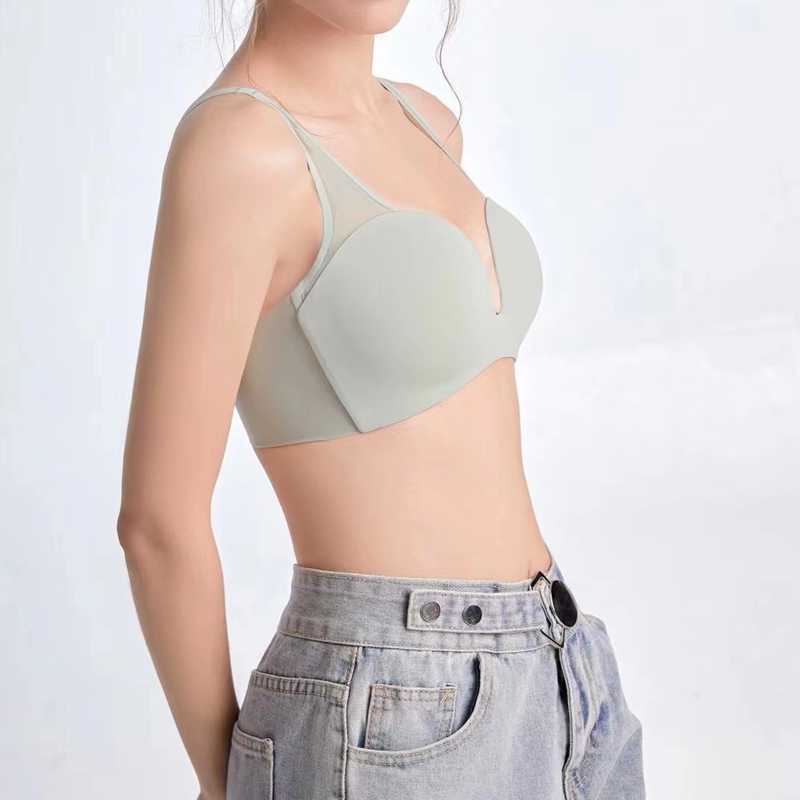 Dreamy red and pink, simple, seamless, comfortable, skin-friendly, breathable, without steel rims, small bust, solid color, beautiful back bra Application Scenario