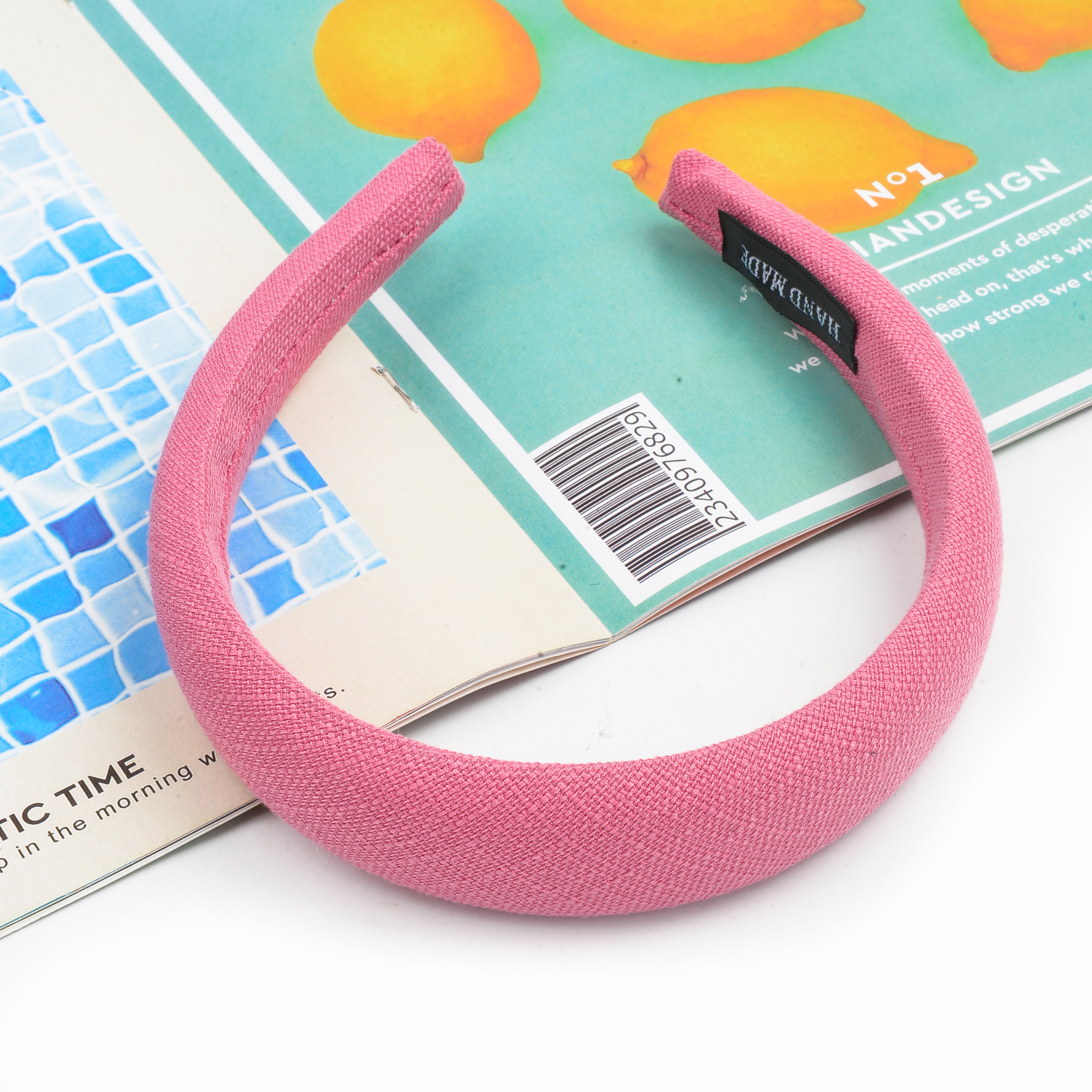 Korean candy-colored high headband on the top of the head, a summer hair clip for women to wash their faces, a new trendy hair-pressing headband in 2023 Application Scenario