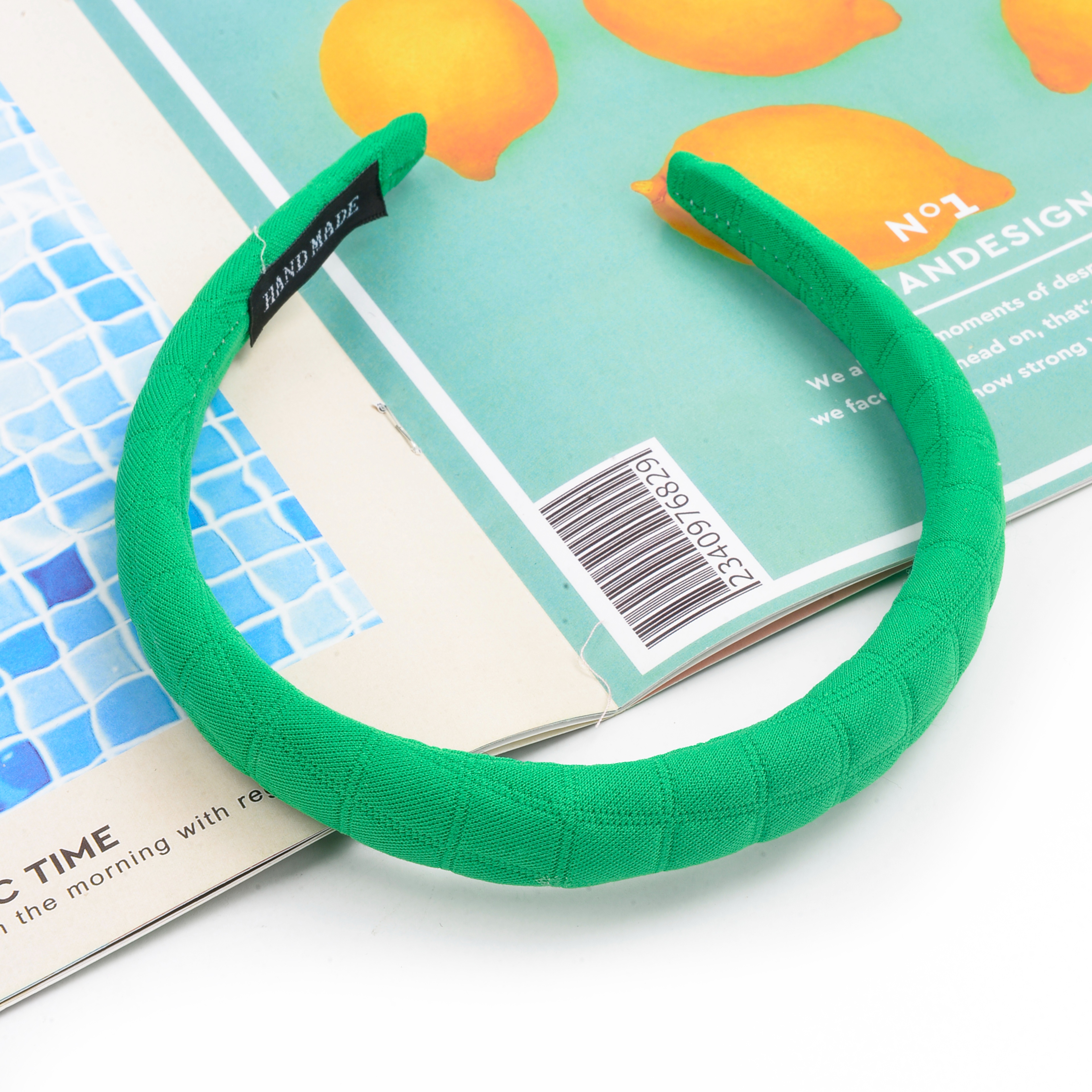 Candy-colored, simple and versatile, high headband on the top of the head, face-washing and hair-pressing sponge hair accessory, anti-slip, Korean Internet celebrity headwear, forest-themed Application Scenario