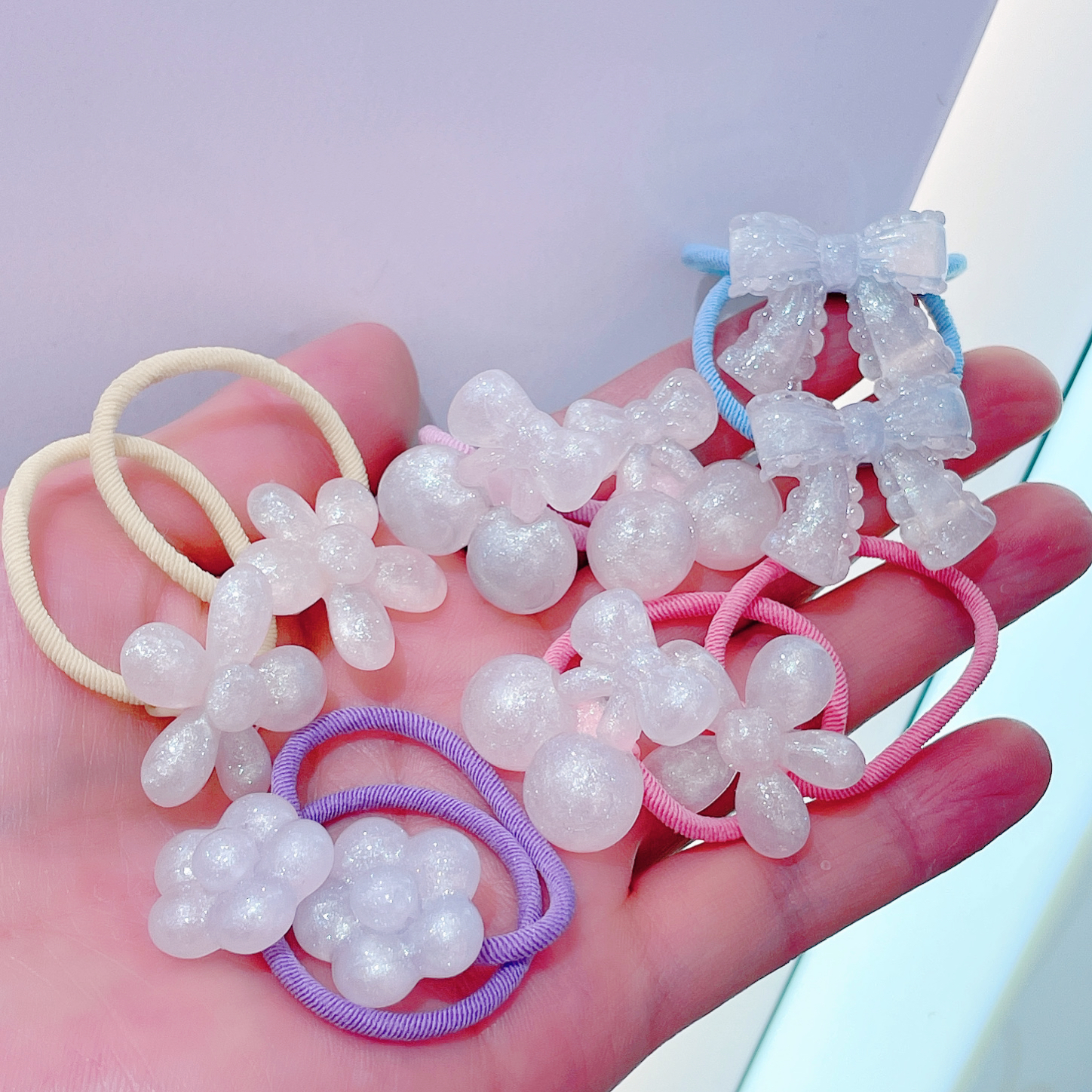 Ten sets of new summer 2022 children's cartoon headbands Application Scenario