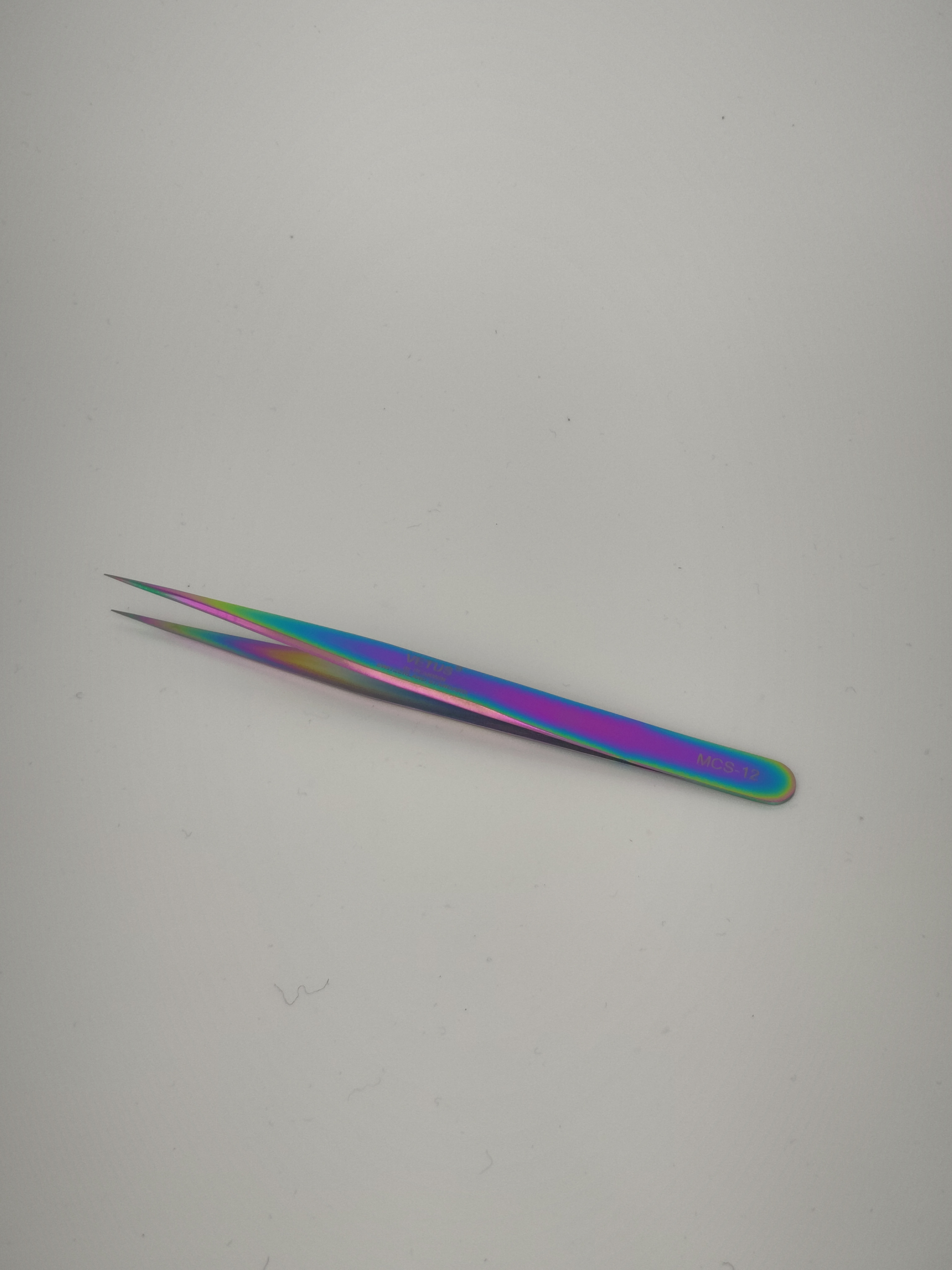 睫毛夹、烫睫毛器实物图