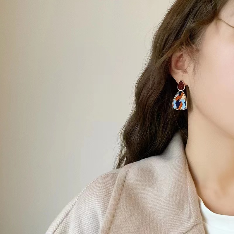 Korean-style fashionable and elegant color silk fabric craftsmanship earrings, stud earrings and butterfly jewelry
