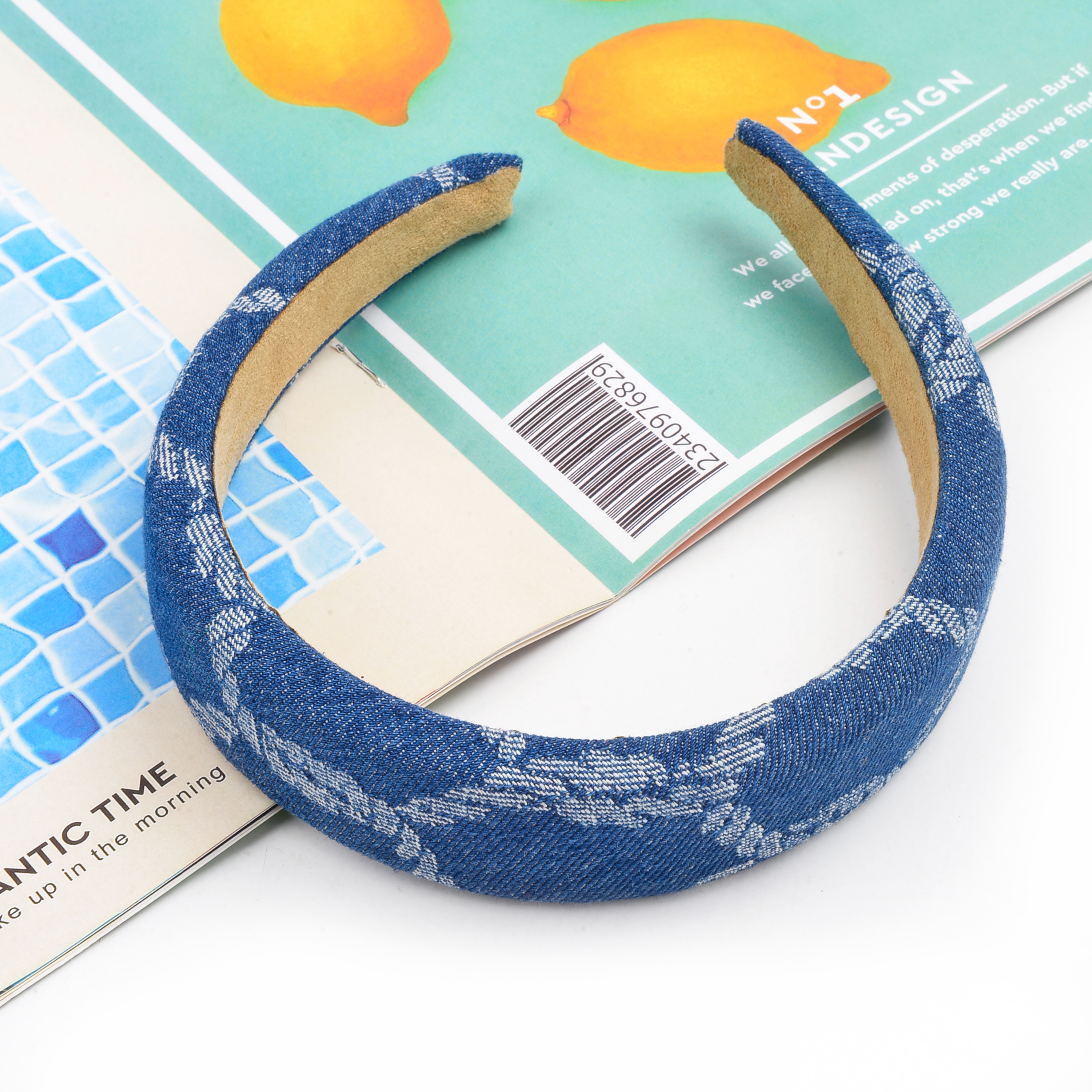 Klein blue hairband for women, a versatile spring outing hairpin, a high-end trendy hair band, a fresh and cute hair tie headband details Picture