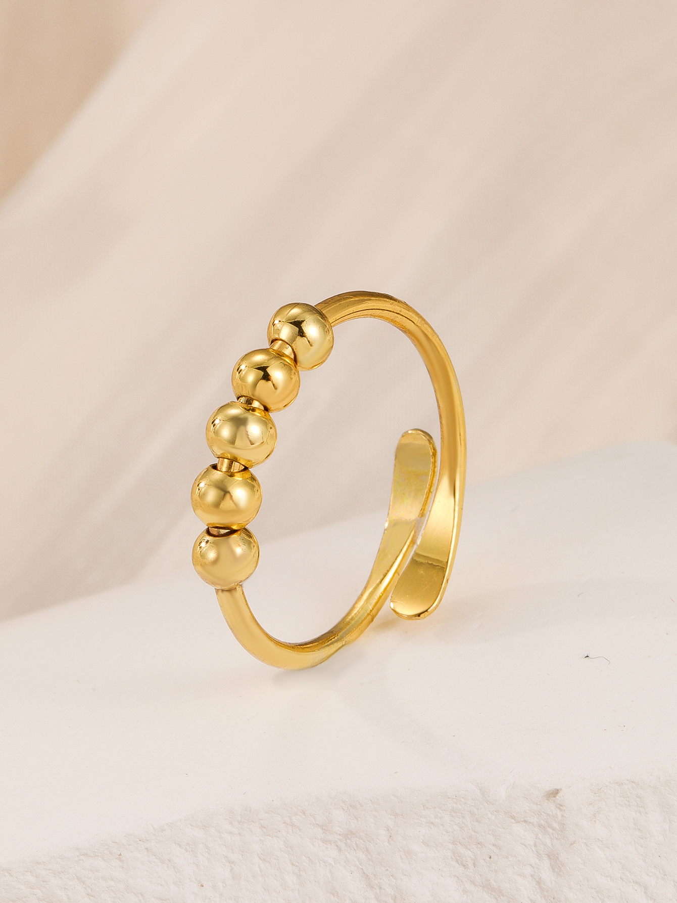 New cross-border rotating ring micro-motion bead women's anxiety adjustable single-circle spiral bead free anti-pressure ring Application Scenario