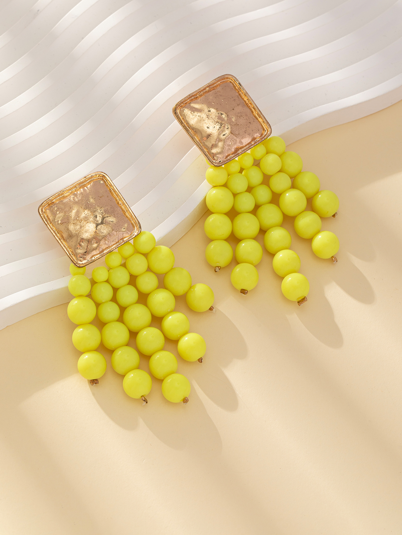 New best-selling earrings for foreign trade, handcrafted long-bead tassel earrings from European and American fashion brands, available from a manufacturer details Picture