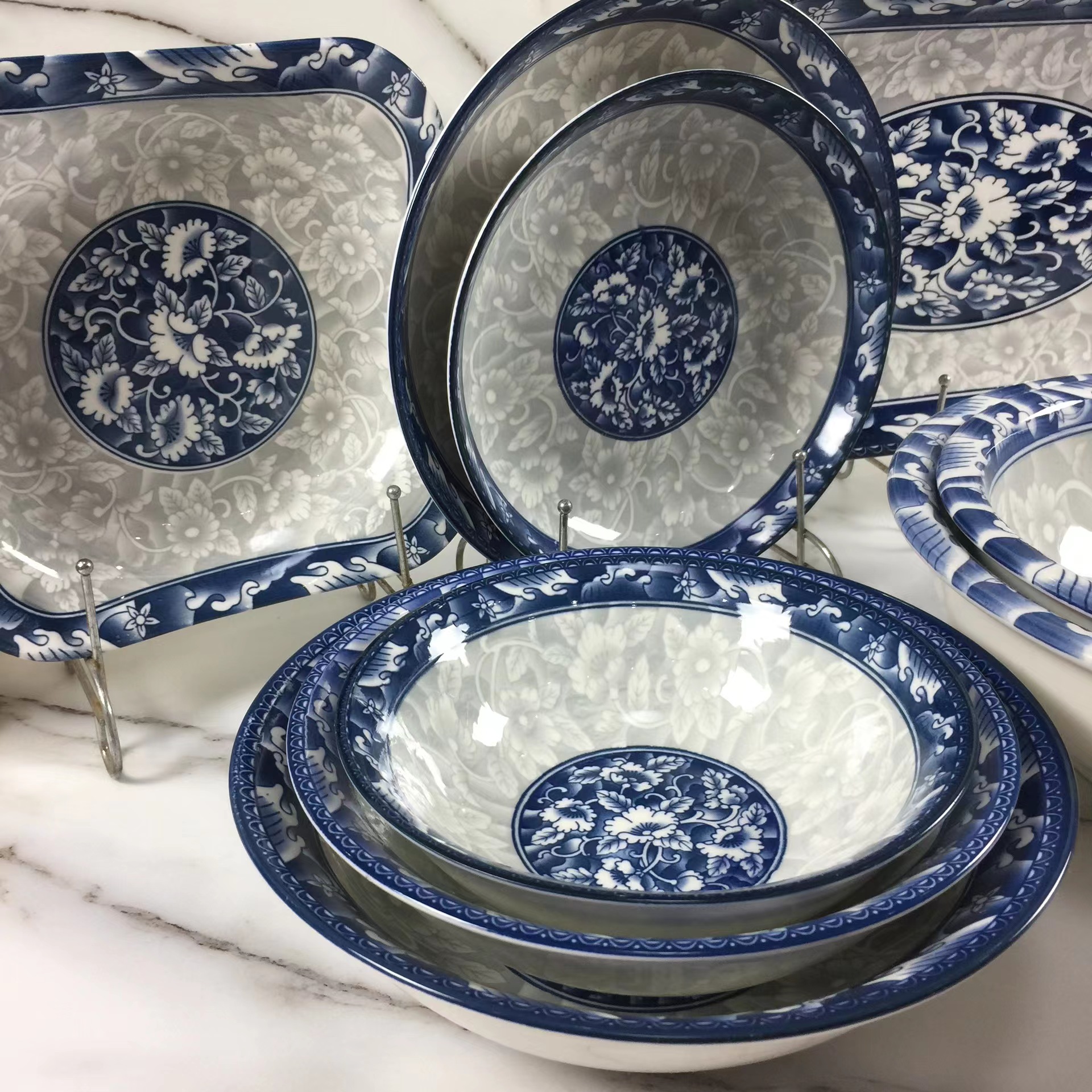 Direct sales of Japanese imported Mino ware underglaze ceramic dinner bowls and blue and white porcelain bowls from the manufacturer Item Picture