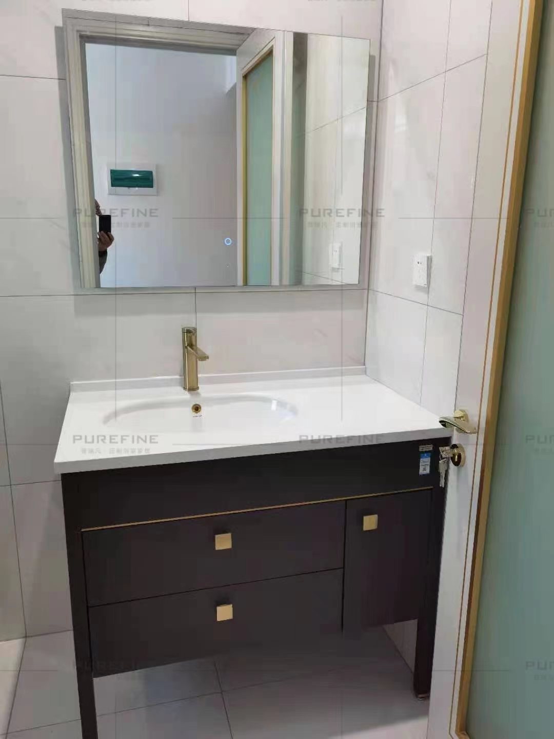 Fanrong Building Materials' Purifan Light Luxury bathroom cabinet, Ludevis series washbasin 80 cm Specification image