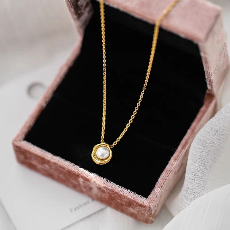 A niche and cold style pearl necklace for women's summer collarbone chain, a light luxury and elegant pendant that doesn't fade, a light luxury and retro Valentine's Day detail image 1
