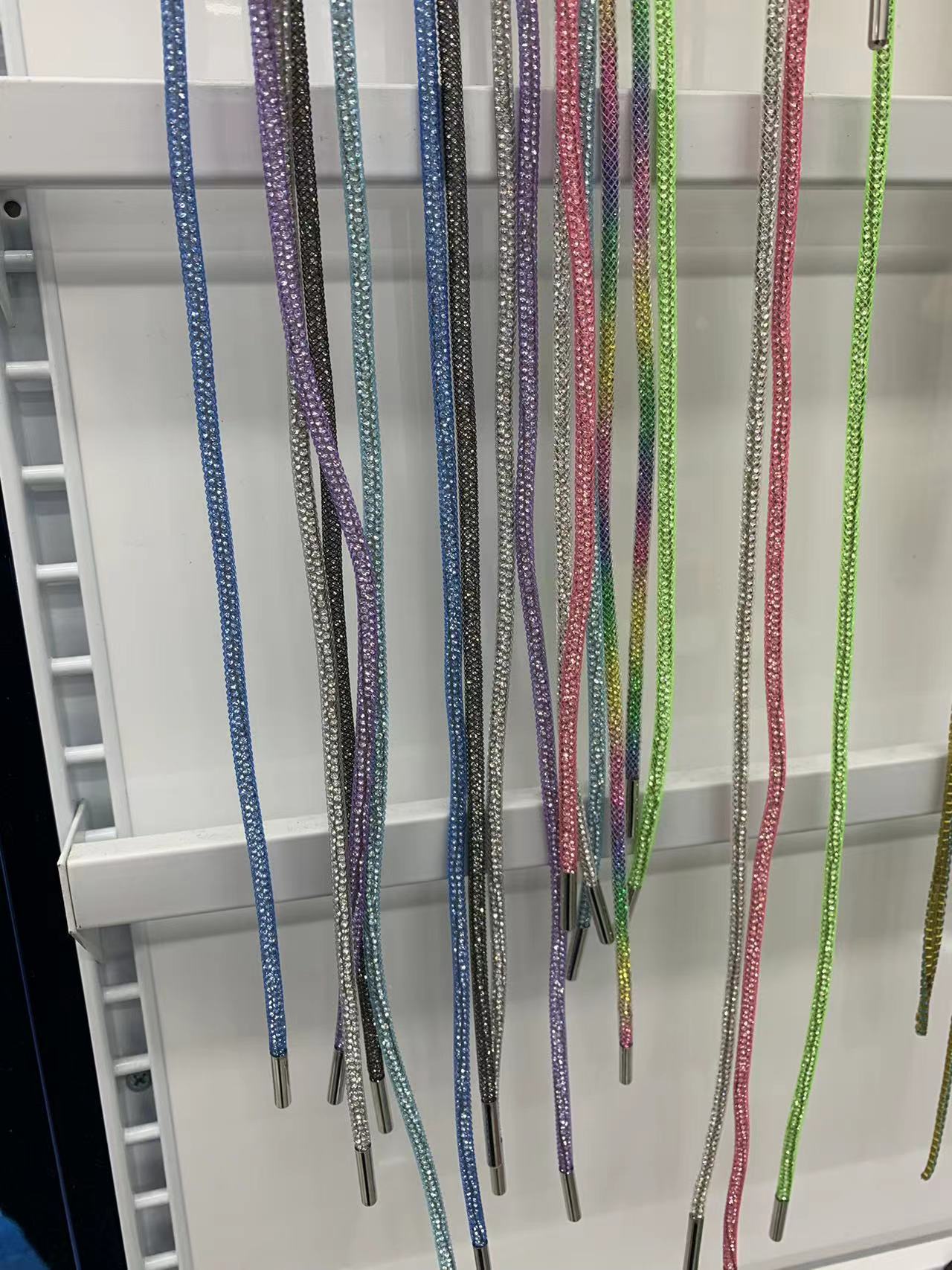 国产精品卫衣链腰链服装辅料厂家直销网络爆款diy钻管网钻高彩钻