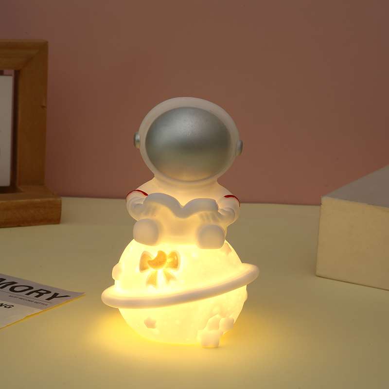 LED灯/搪胶玩具/月球灯白底实物图