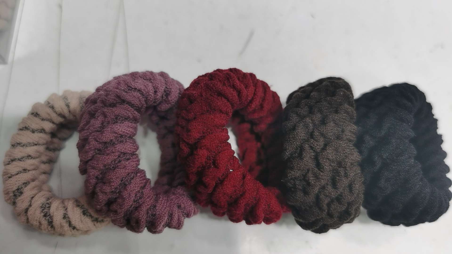 Love Jewelry Love Jewelry Seamless rubber band, high elasticity and good quality, factory direct sales 66 seam rubber band, high elasticity and good quality, factory direct sales 67 Application Scenario