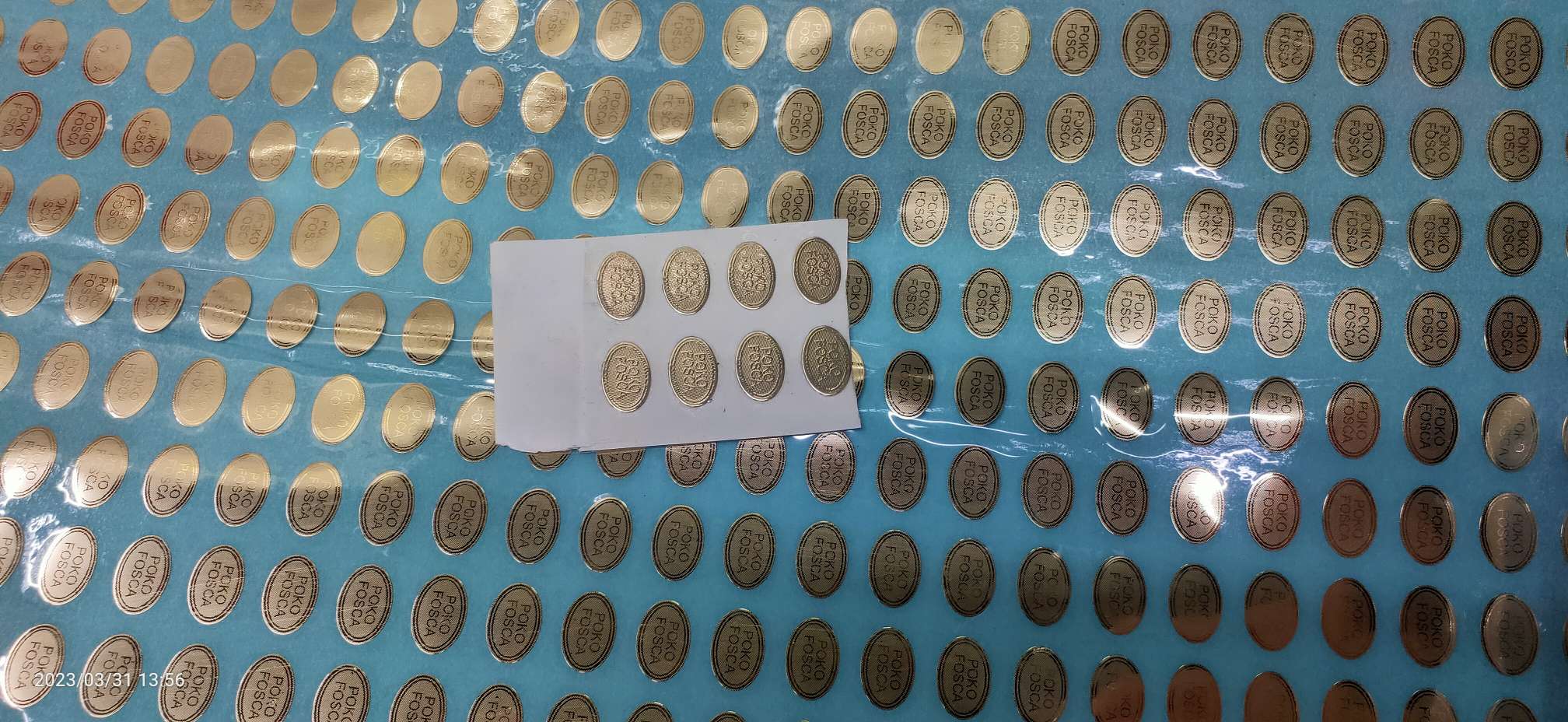 发夹装饰金属贴片带胶，可联系定做