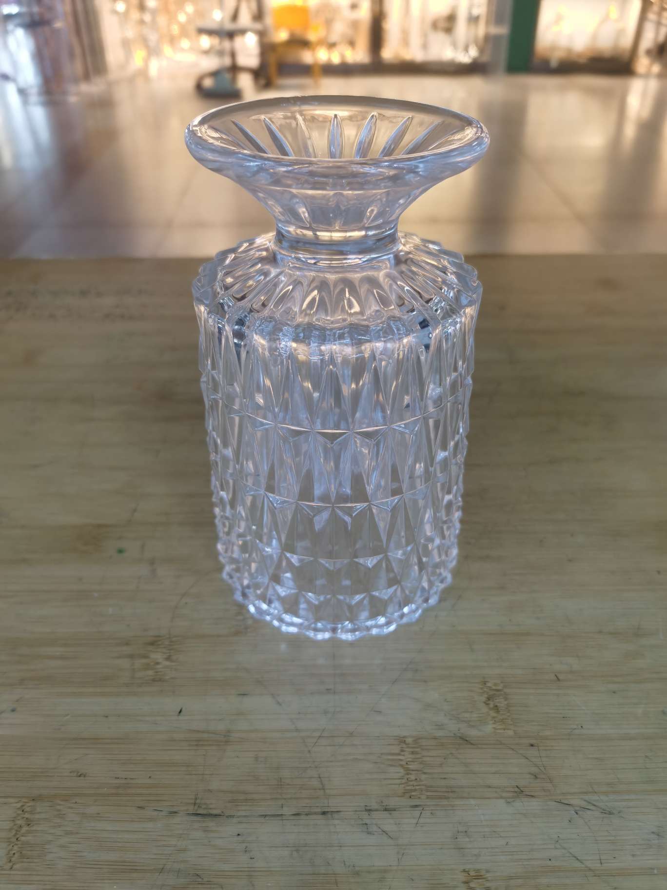 玻璃花瓶白底实物图