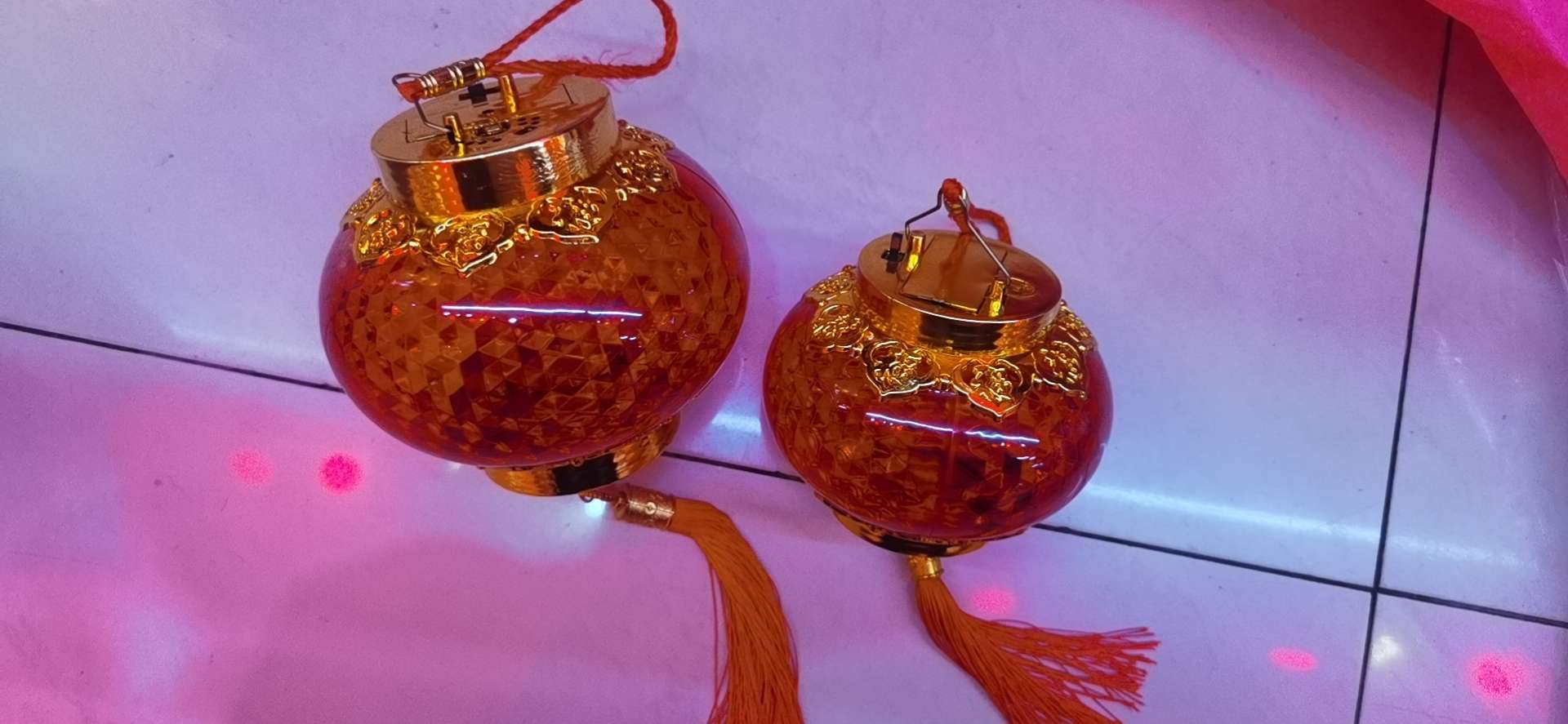 Intangible cultural heritage street stall small lanterns, flocked office cultural festival supplies, rotating lanterns, wedding decorations, both beautiful and practical pic 3