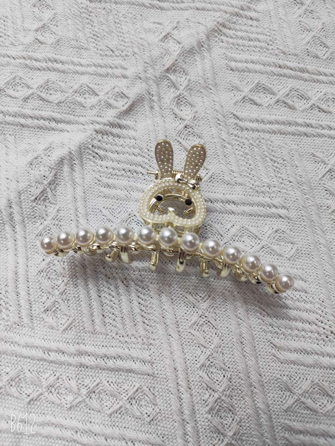 A pack of 12 extra-large internet-famous scratch-off flower painting oil can be used to hang tassels Application Scenario